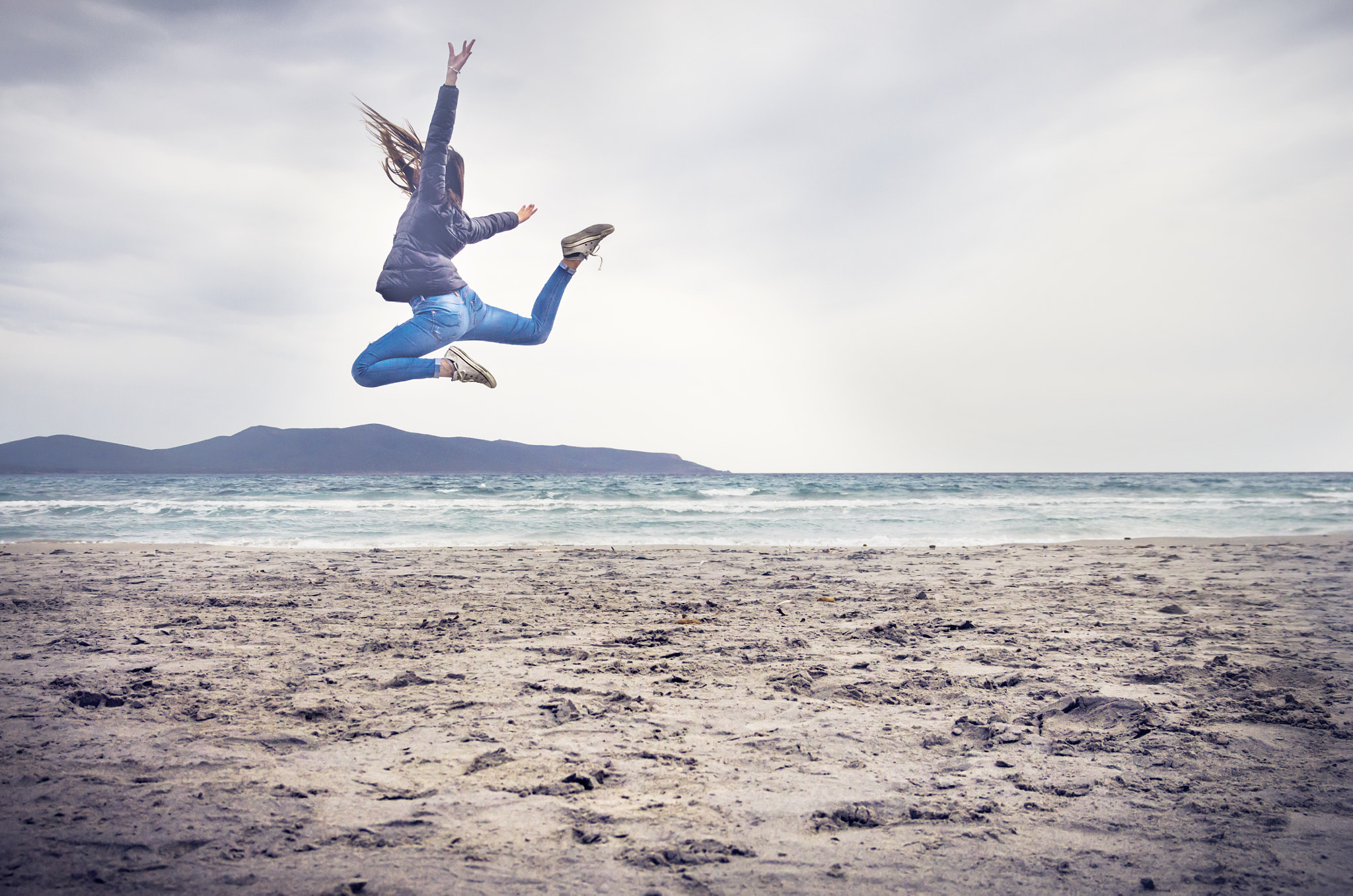 Pentax K-5 sample photo. Flying girl photography