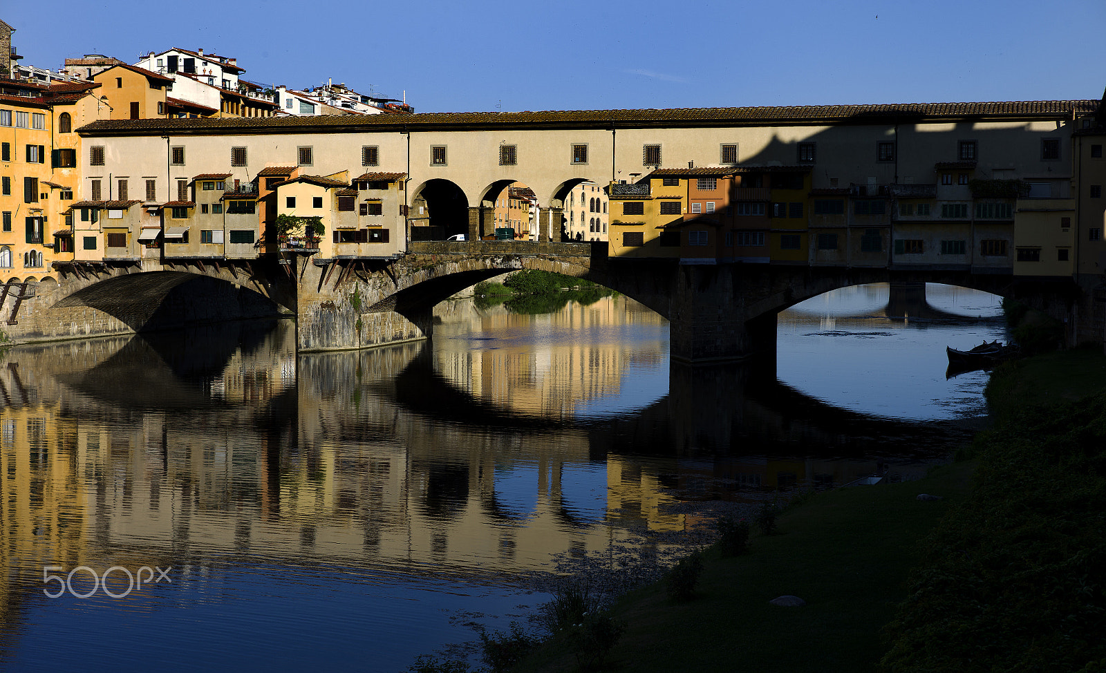 Leica Summicron-M 90mm f/2 (II) sample photo. Ponte vecchio photography