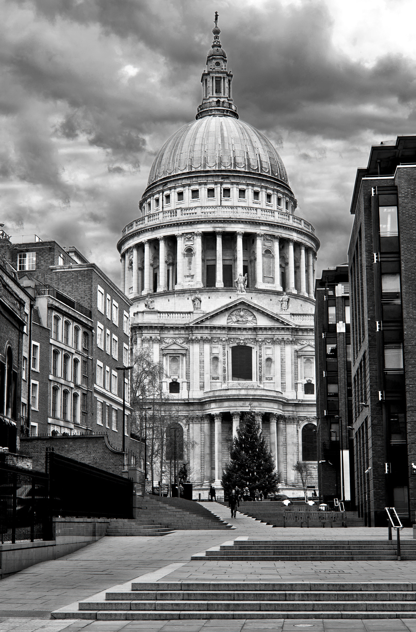 Pentax smc DA 35mm F2.8 Macro Limited sample photo. St paul's cathedral photography