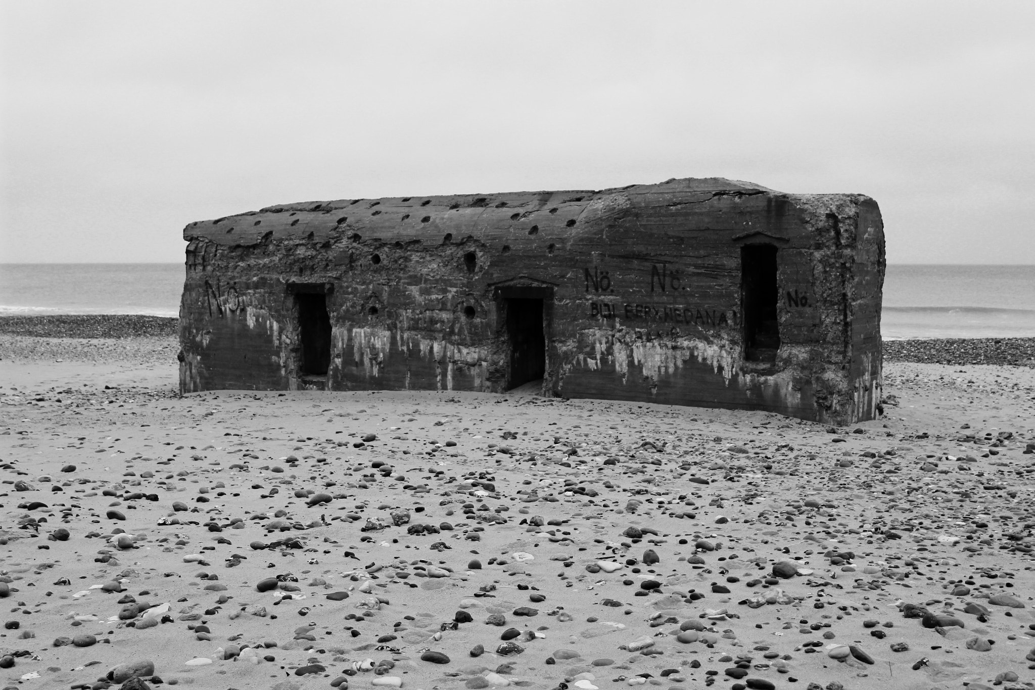 Canon EOS 100D (EOS Rebel SL1 / EOS Kiss X7) + Canon EF 24-105mm F4L IS USM sample photo. Ww2 bund danish westcoast photography