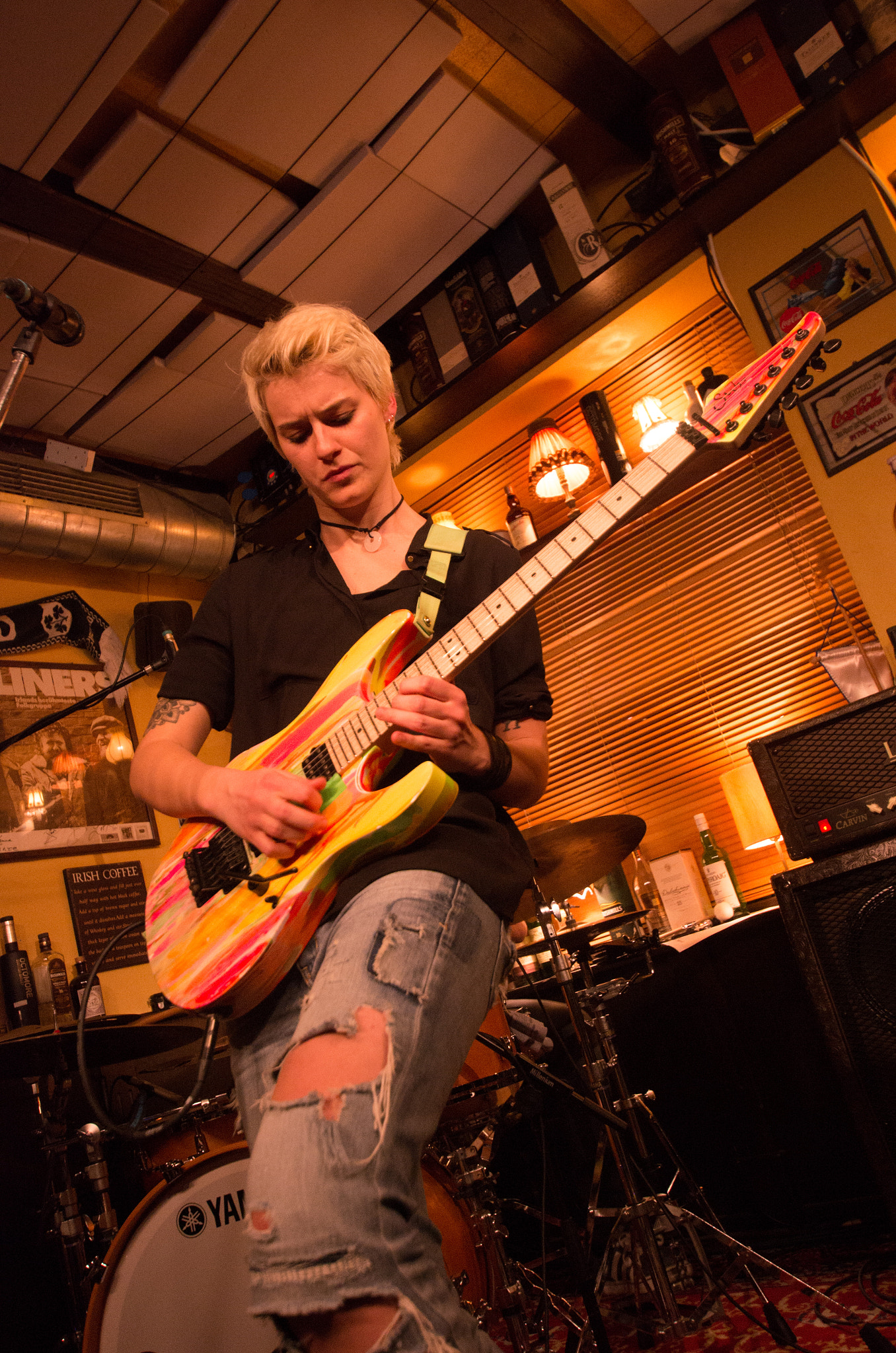 Sigma 10-20mm F3.5 EX DC HSM sample photo. Yasi hofer &amp; band live photography