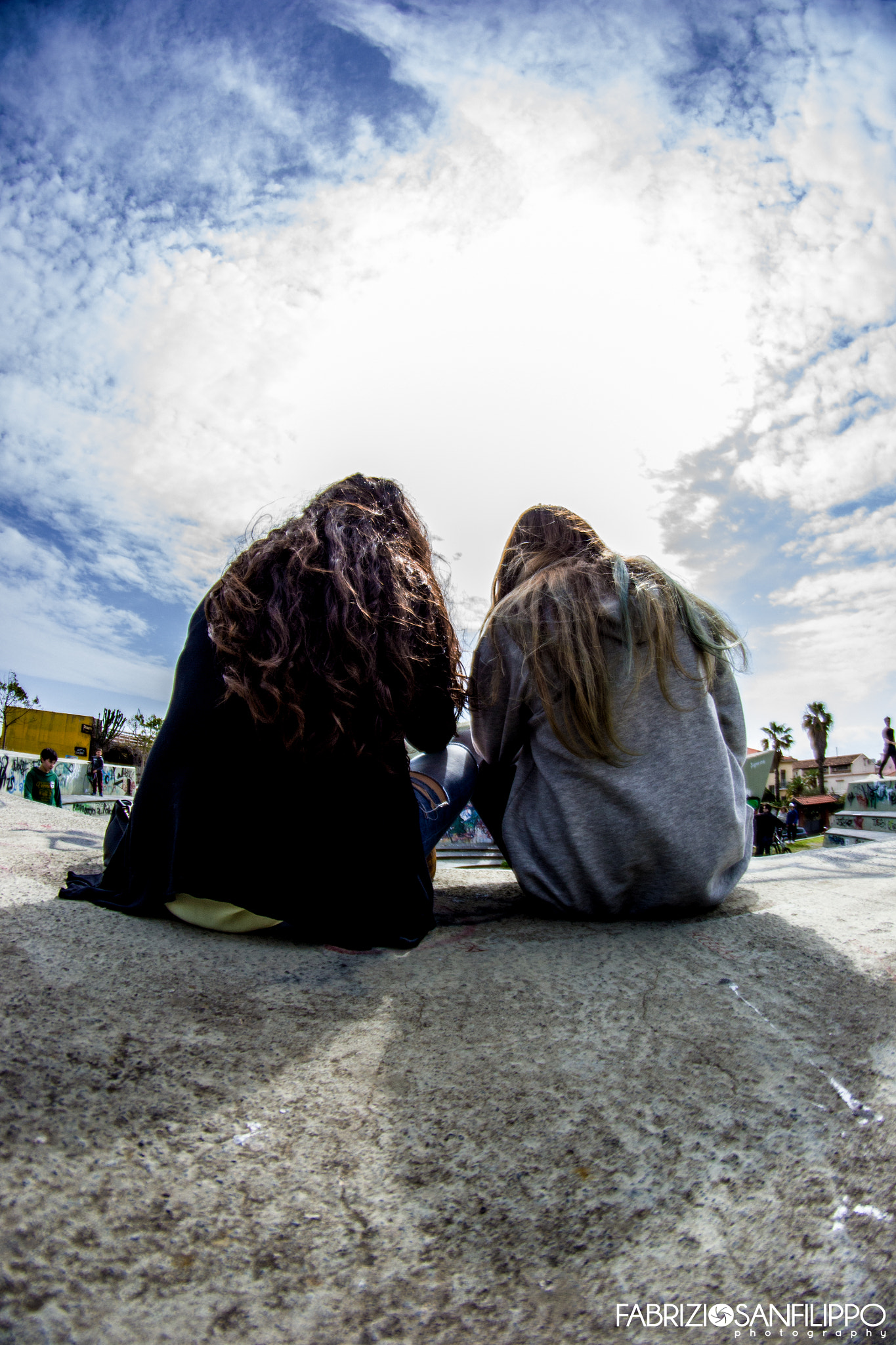 Samyang 8mm F3.5 Aspherical IF MC Fisheye sample photo. Friendship photography