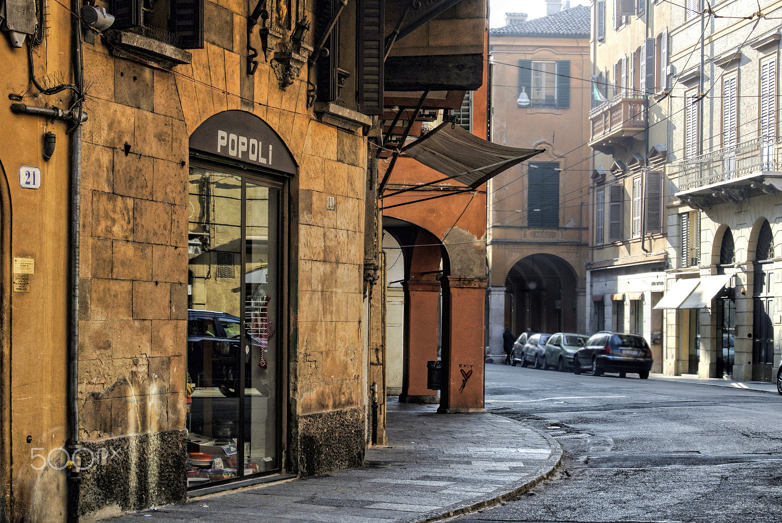 Nikon 1 Nikkor VR 30-110mm F3.8-5.6 sample photo. Via del centro photography