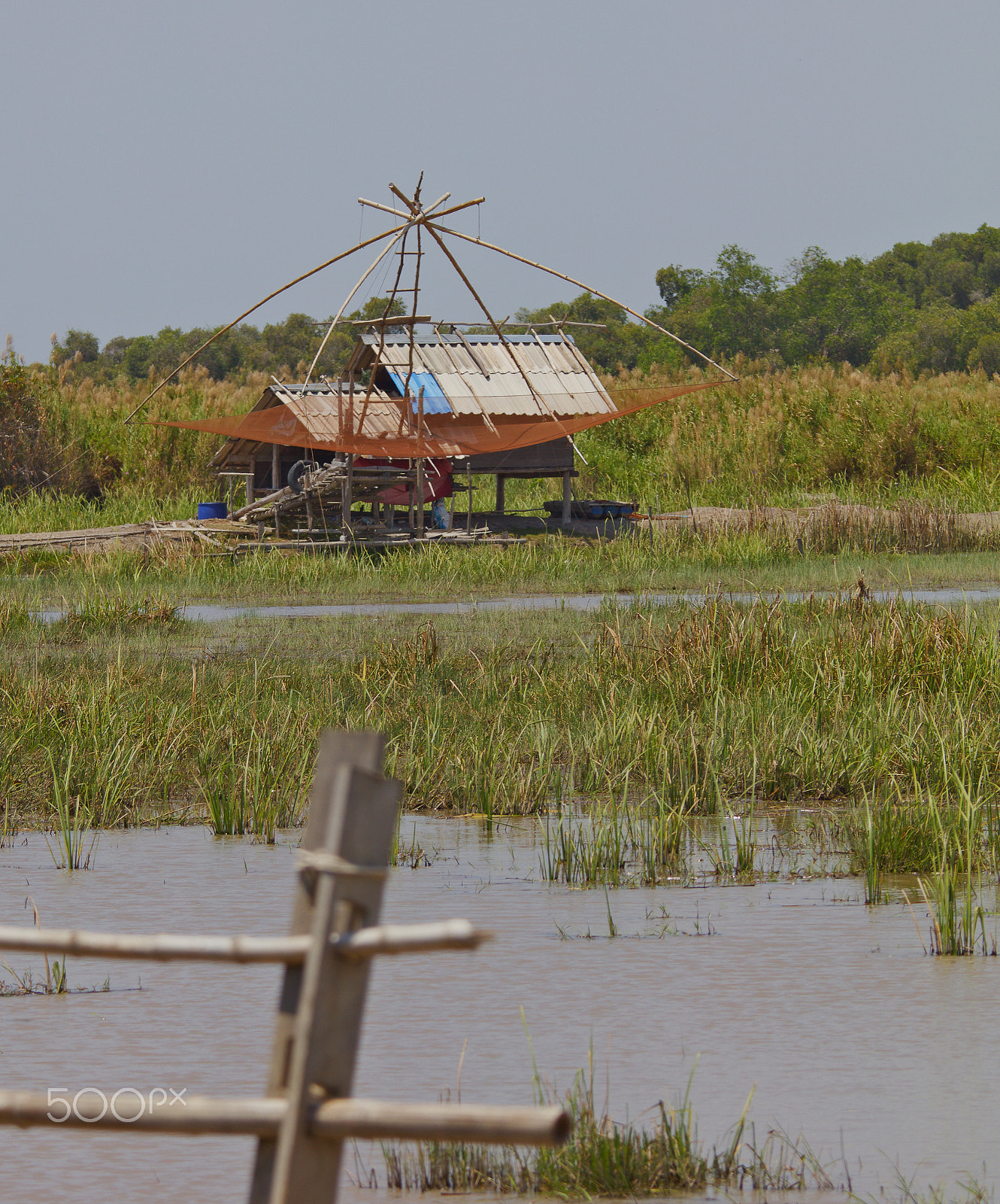 Canon EOS 5DS + Canon EF 70-200mm F4L IS USM sample photo. Fishing house songkhla lake photography