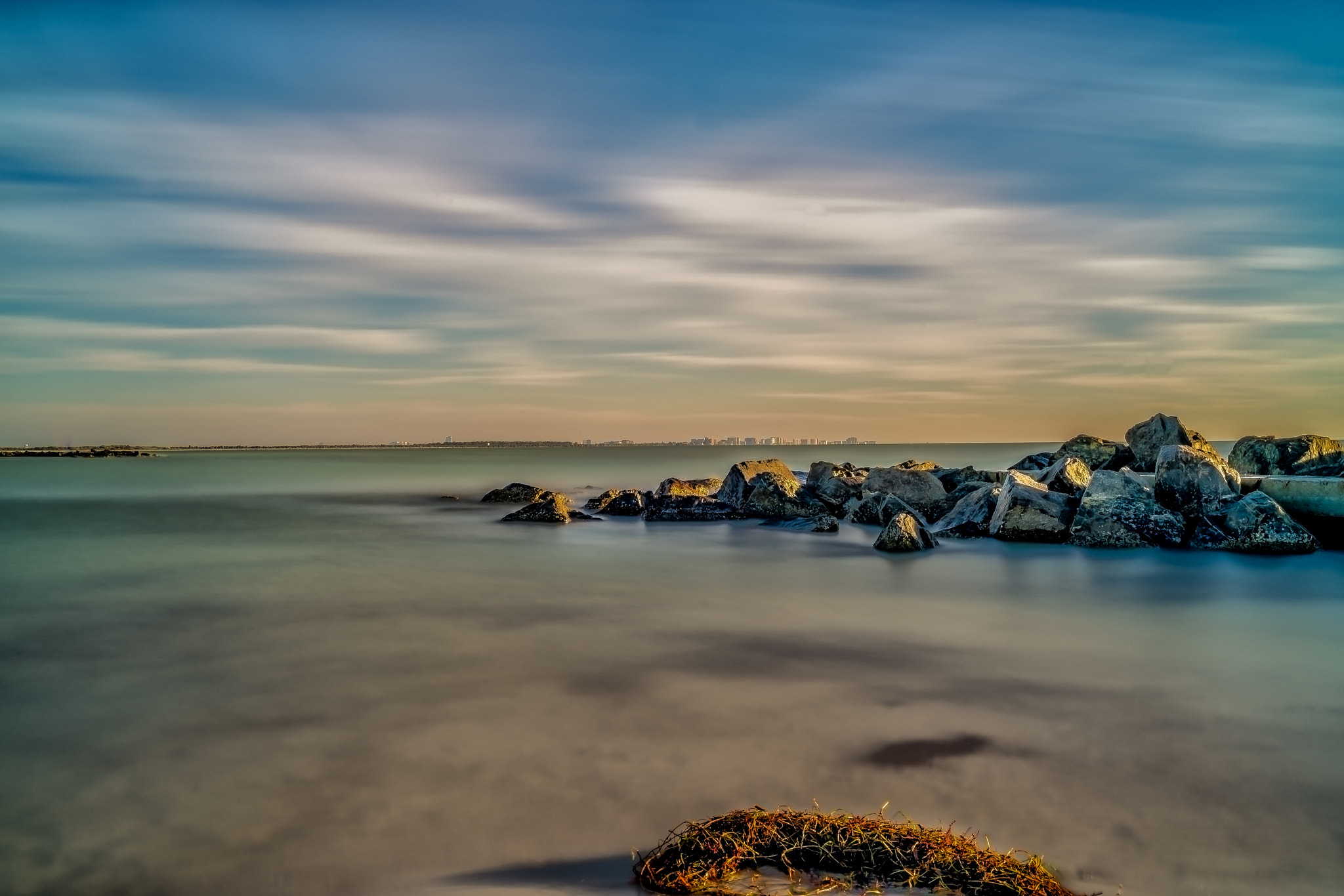 Sony a7R II + E 35mm F2 sample photo. Relaxing beach life!!! photography