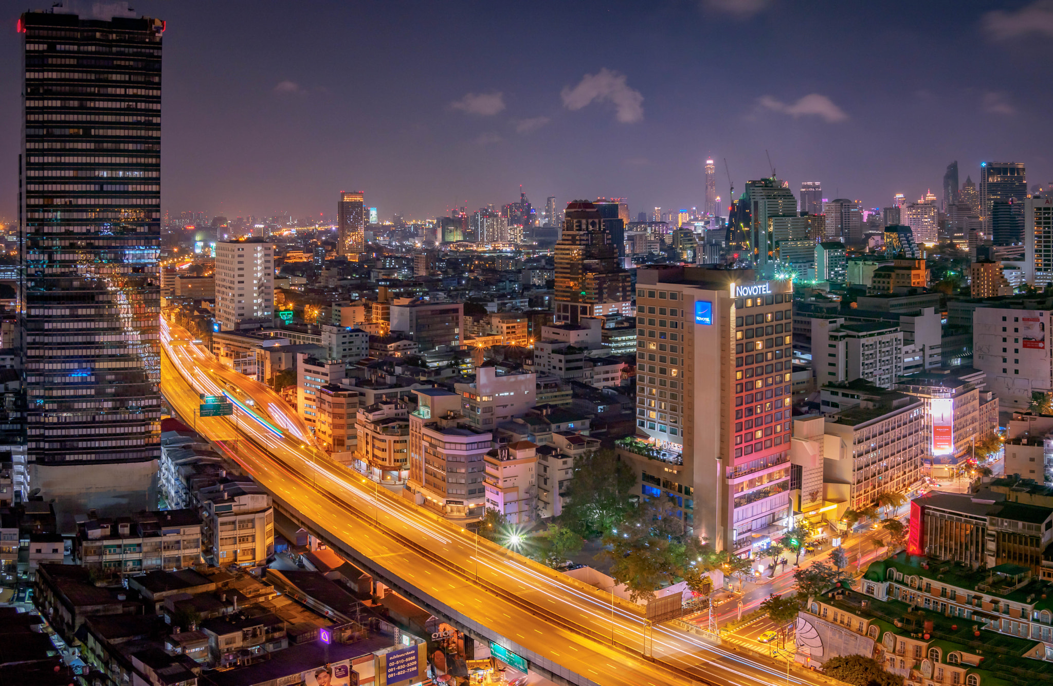 Olympus OM-D E-M5 II + LUMIX G 20/F1.7 II sample photo. Fantastic bangkok photography