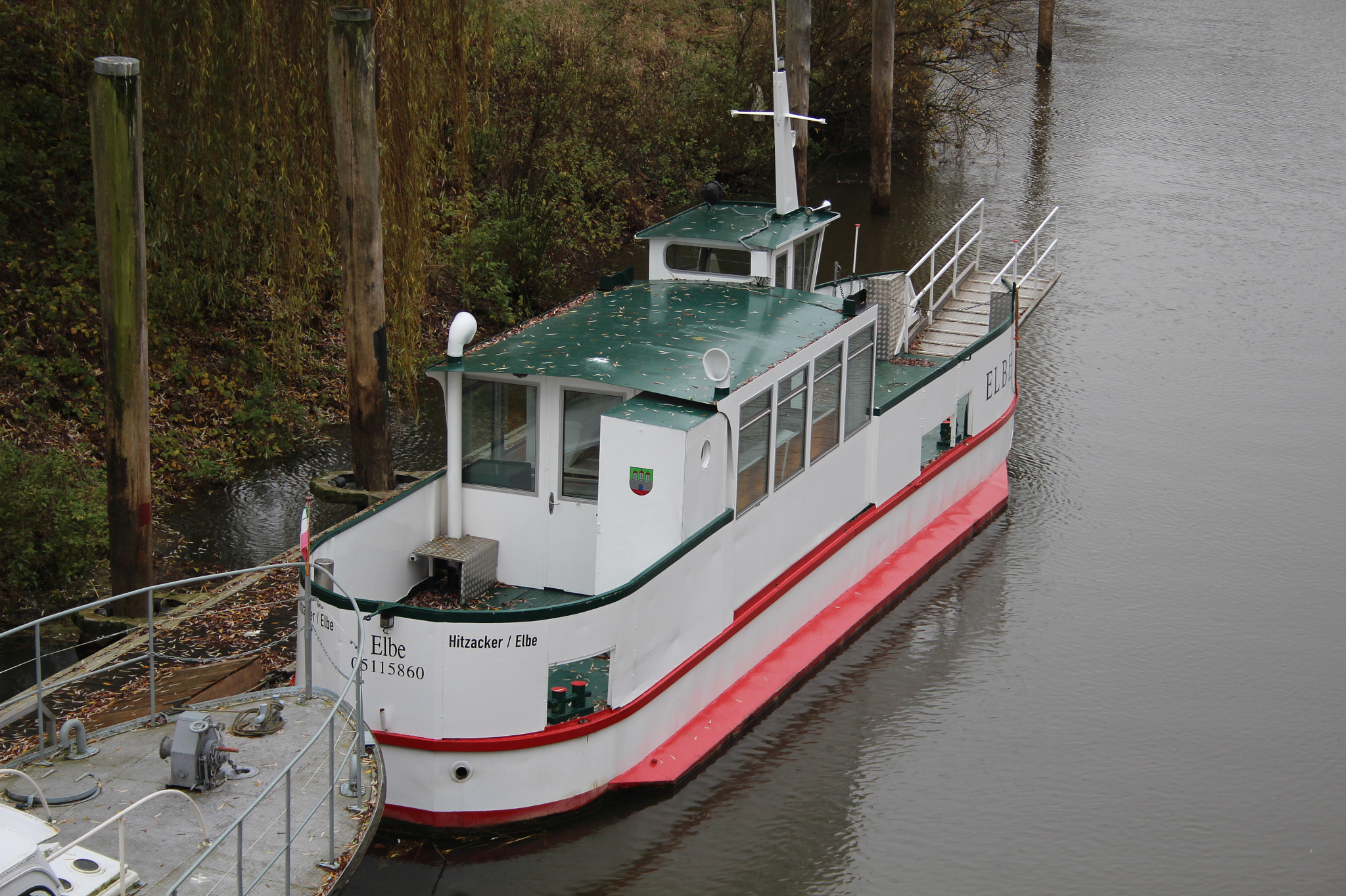 Canon EF-S 18-55mm F3.5-5.6 sample photo. Hitzacker ferry photography