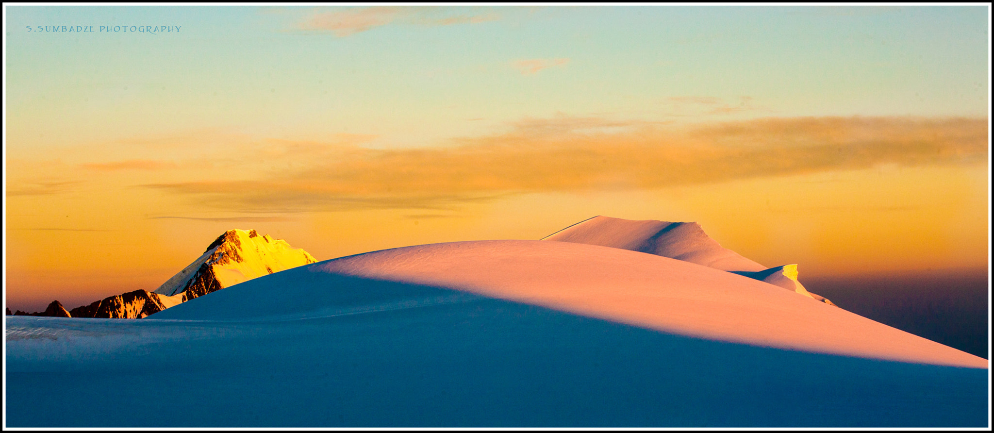 Canon EOS-1Ds Mark III sample photo. Glacier  5047m photography