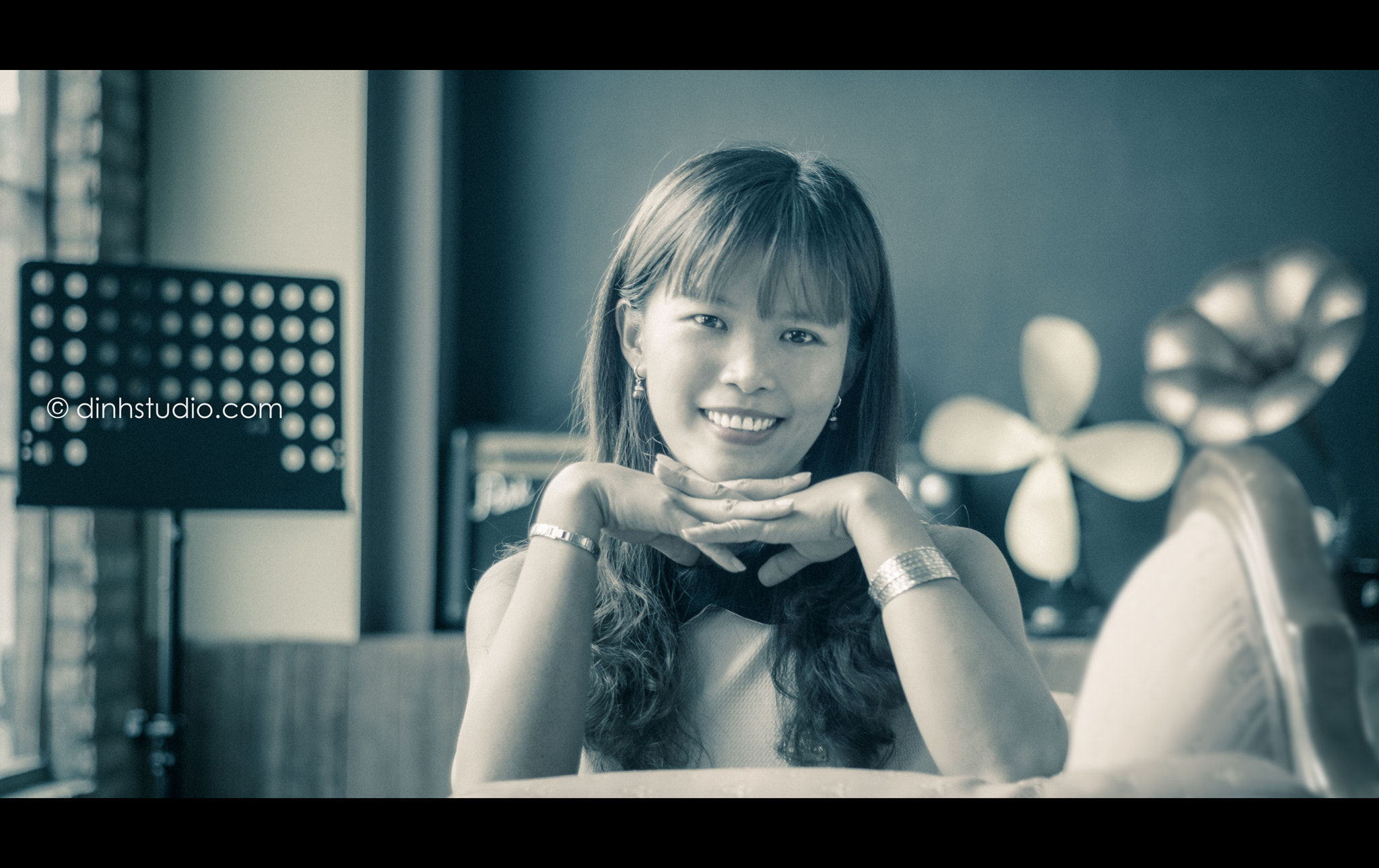 Sony ILCA-77M2 + Minolta AF 50mm F1.7 sample photo. Black and white photography