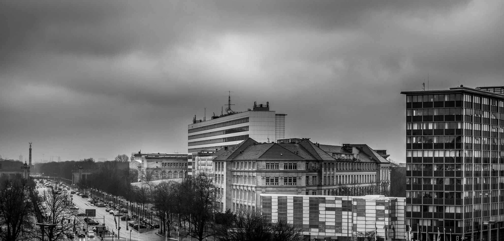 NX 45mm F1.8 [T6] 2D/3D sample photo. Moody berlin photography