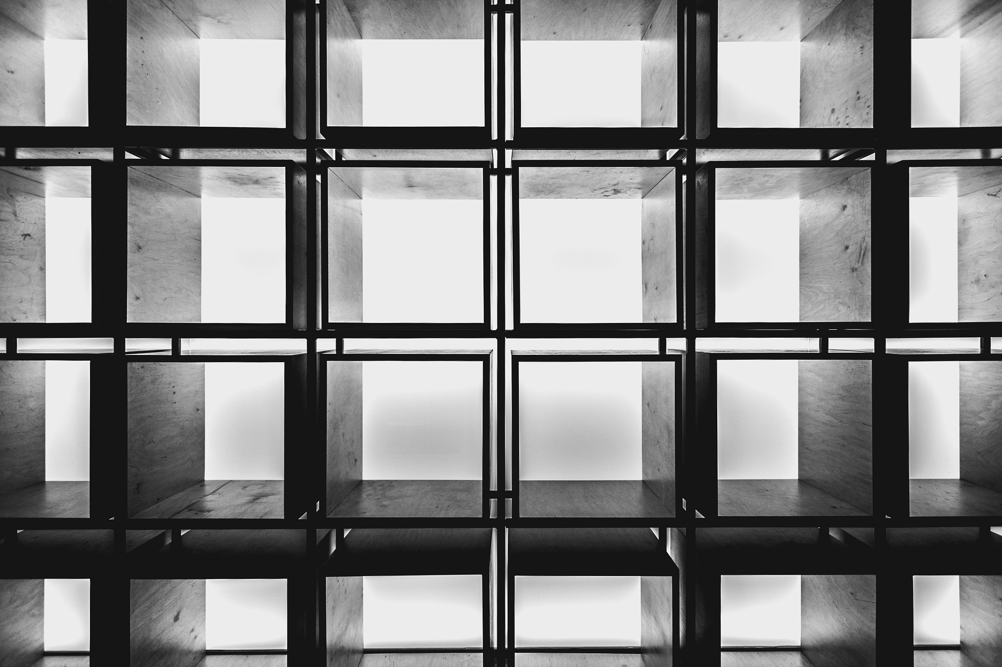 Nikon Df + Nikon AF Nikkor 24mm F2.8D sample photo. The wall photography