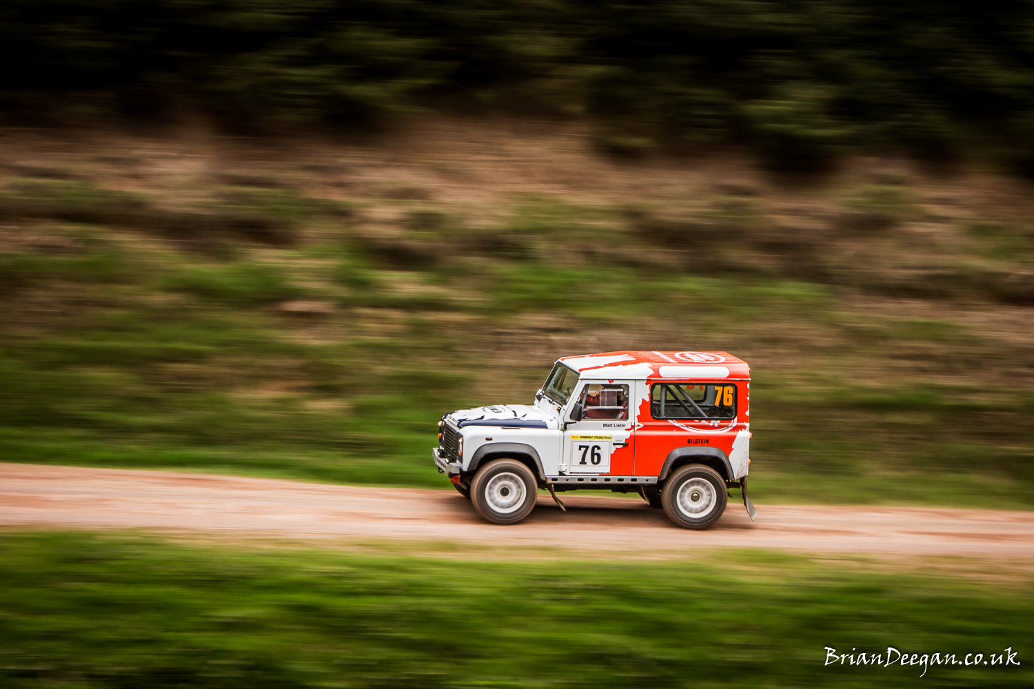 Sony DT 18-70mm F3.5-5.6 sample photo. Land rover defender 90 photography