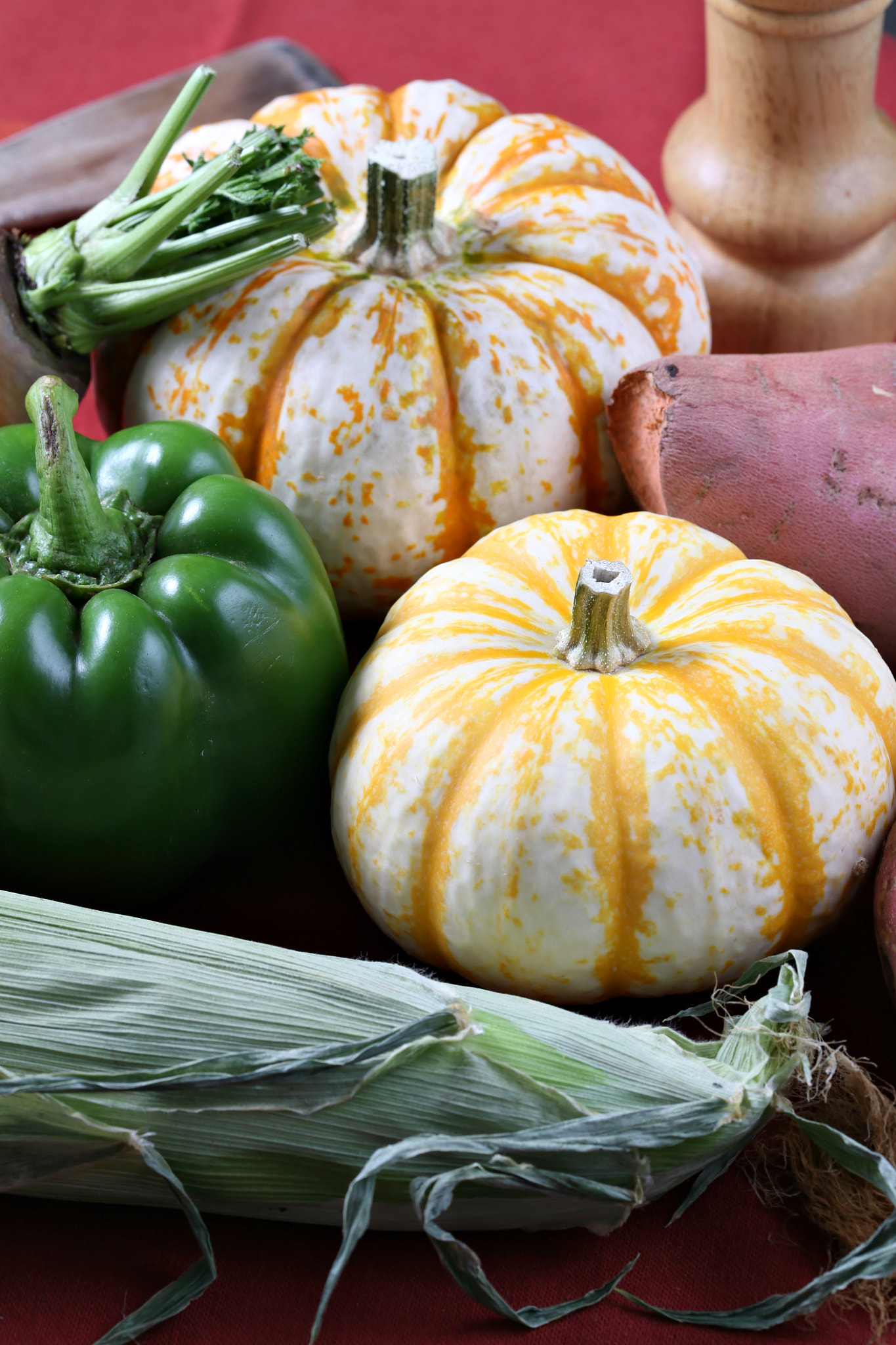 Canon EOS 5D + Canon EF 100mm F2.8 Macro USM sample photo. Fall food ingredients photography