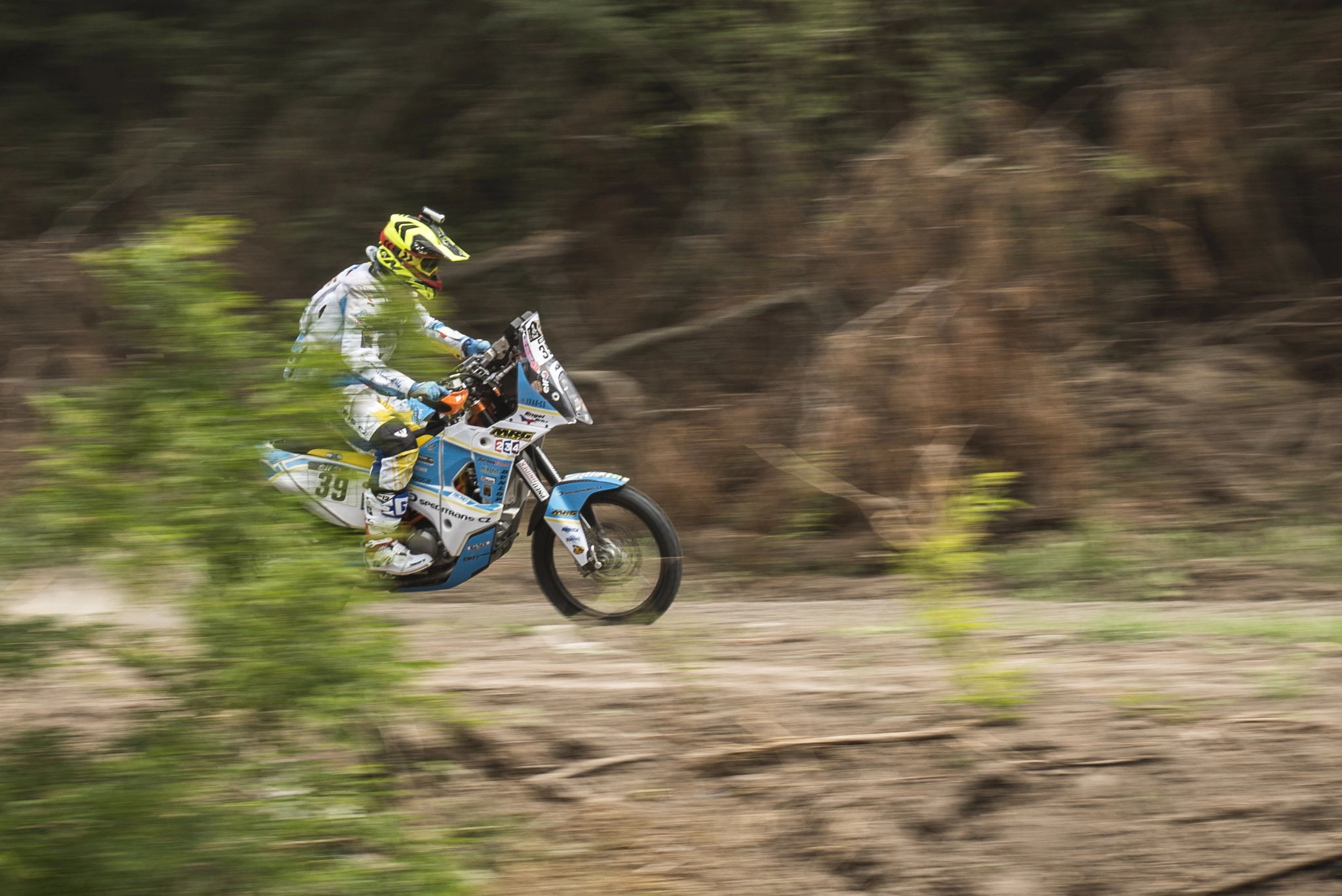 Sony E 18-200mm F3.5-6.3 OSS sample photo. Dakar competitor photography