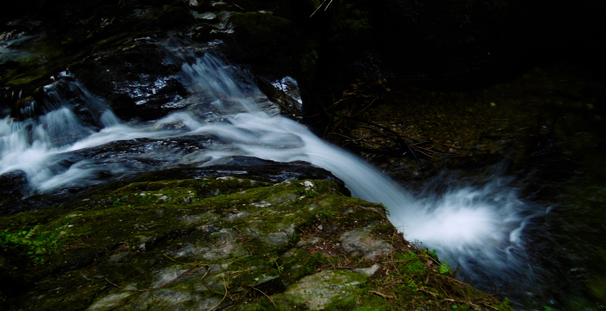 Panasonic DMC-SZ8 sample photo. Don't go chasing waterfalls photography