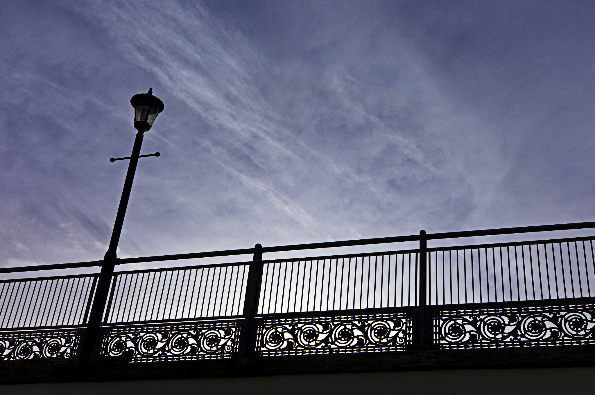 Leica Summarit-M 50mm F2.5 sample photo. Footbridge with lamp in skegness beach, ukphoto: jaimanuel freire photography