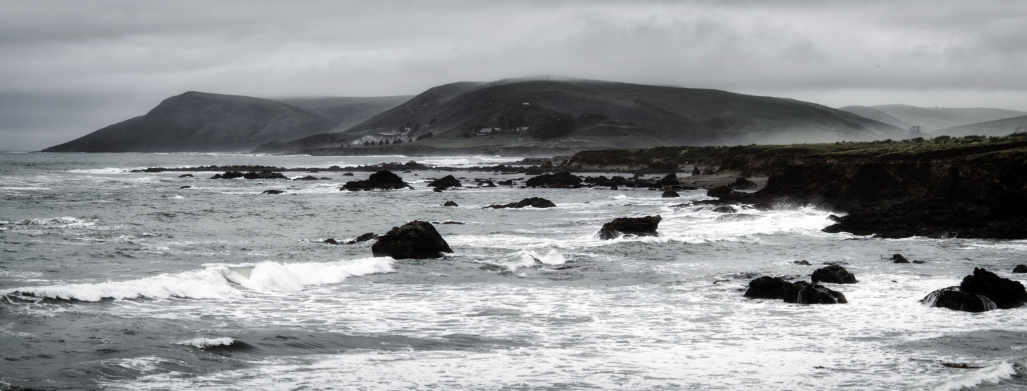 Nikon AF-S Nikkor 70-200mm F4G ED VR sample photo. Headlands panorama i photography