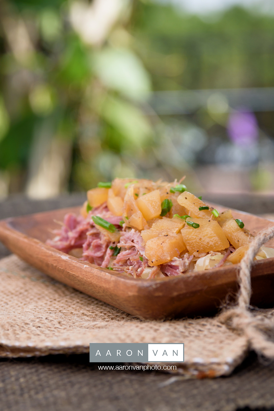AF Zoom-Nikkor 28-105mm f/3.5-4.5D IF sample photo. Cider house corned beef photography