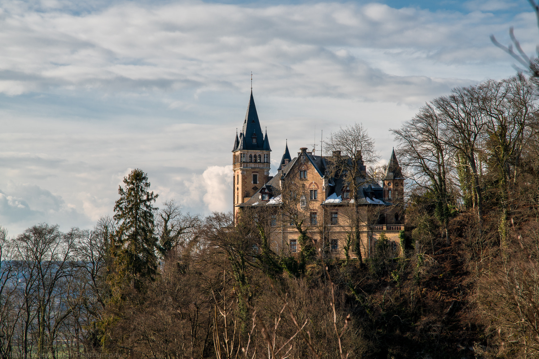 Sony a7R II + Tamron 80-300mm F3.5-6.3 sample photo. Pähler schloss photography