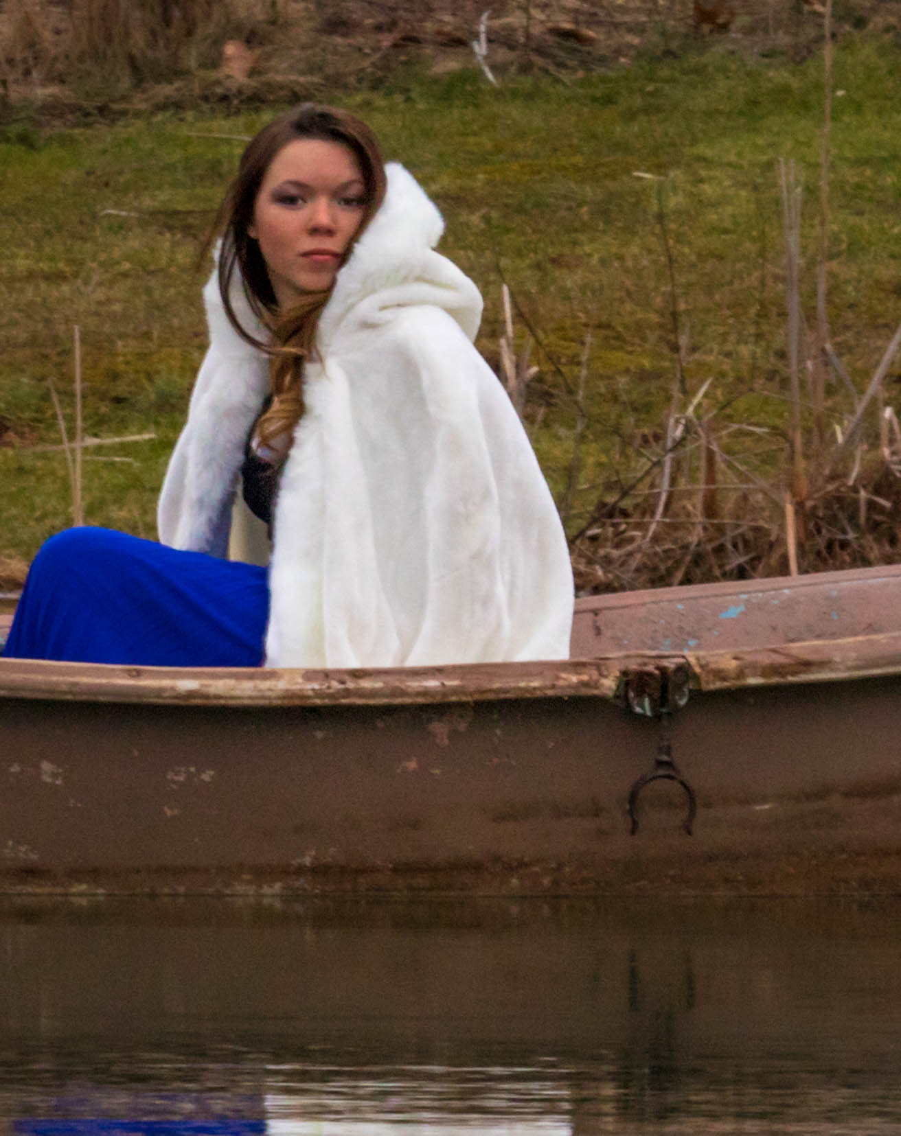 Canon EF 100-400mm F4.5-5.6L IS USM sample photo. Sierra on a boat photography