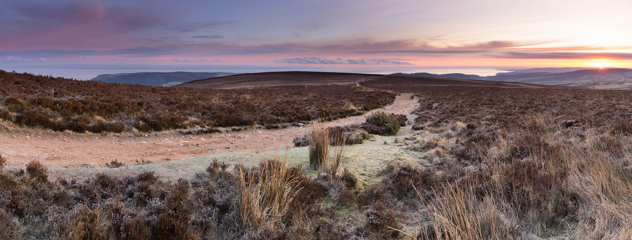 Nikon AF-S Nikkor 24-70mm F2.8E ED VR sample photo. Dunkery hill sunrise photography