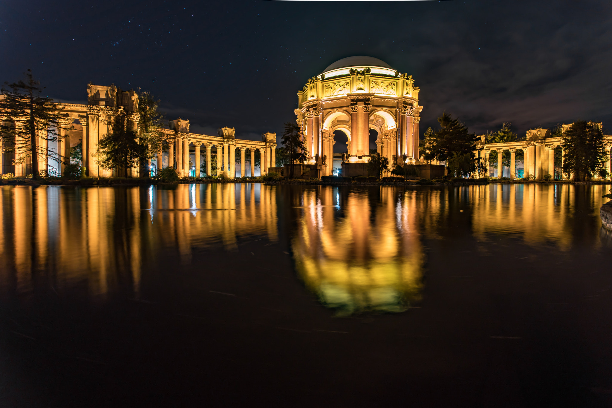 Sony a7R II + Canon EF 17-40mm F4L USM sample photo. Palace of the fine arts photography