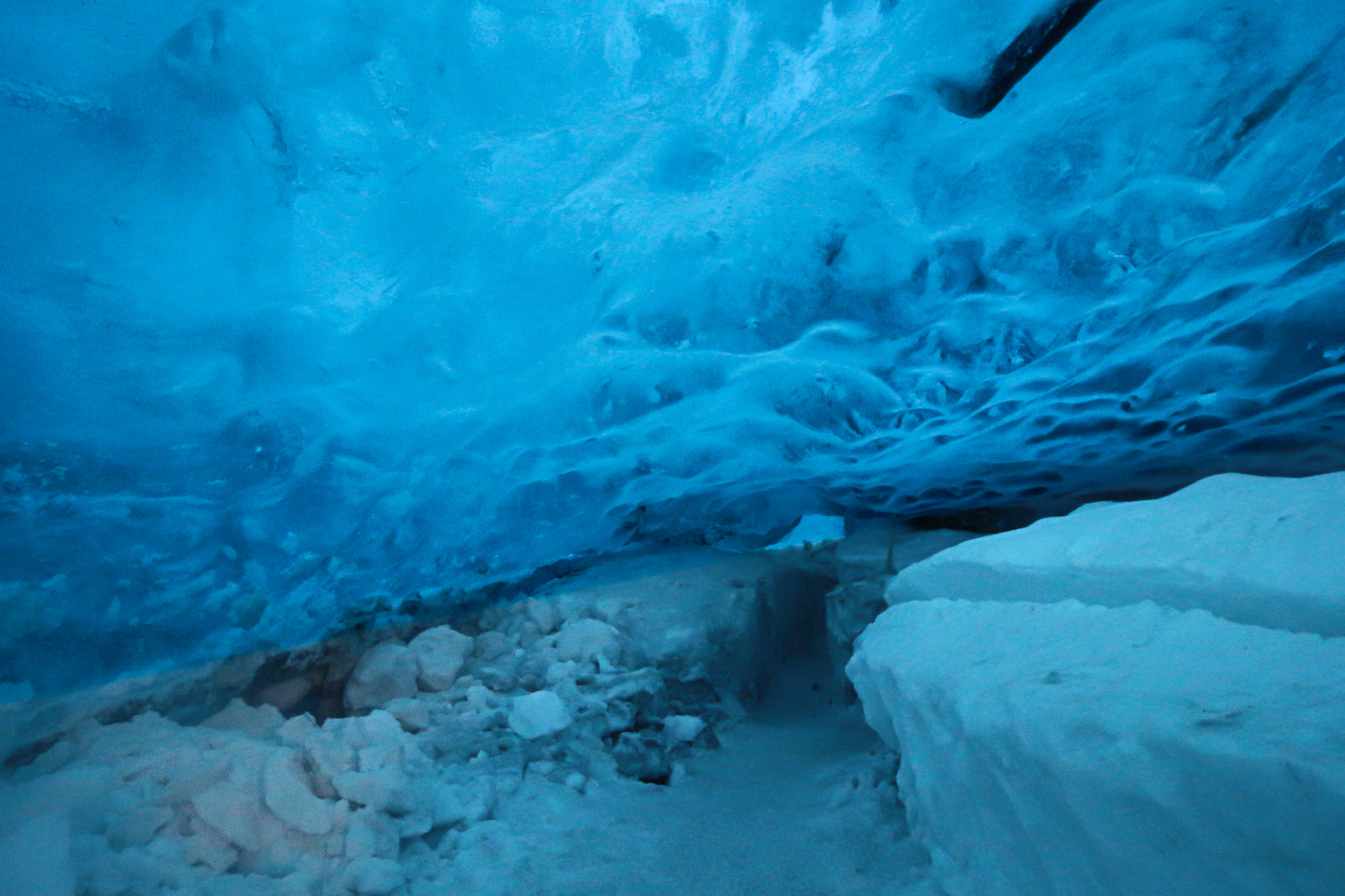 Canon EF-S 10-18mm F4.5–5.6 IS STM sample photo. Ice caves photography