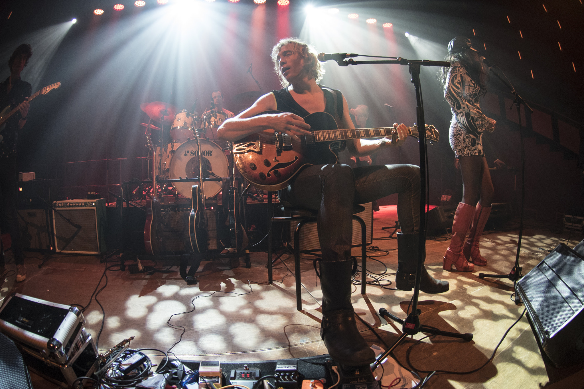 Nikon AF DX Fisheye-Nikkor 10.5mm F2.8G ED sample photo. Ralph de jong and band hengelo theater photography