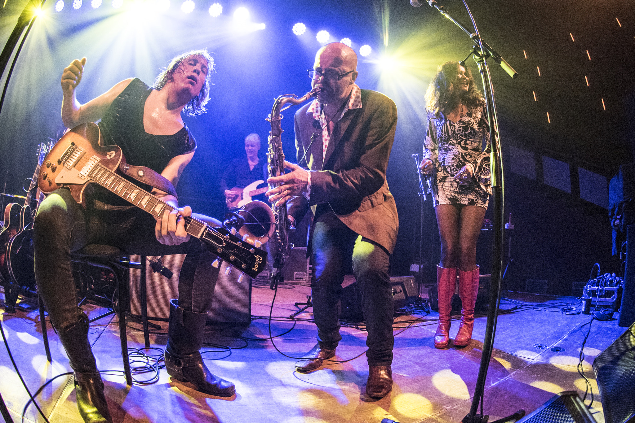 Nikon AF DX Fisheye-Nikkor 10.5mm F2.8G ED sample photo. Ralph de jong and band hengelo theater photography