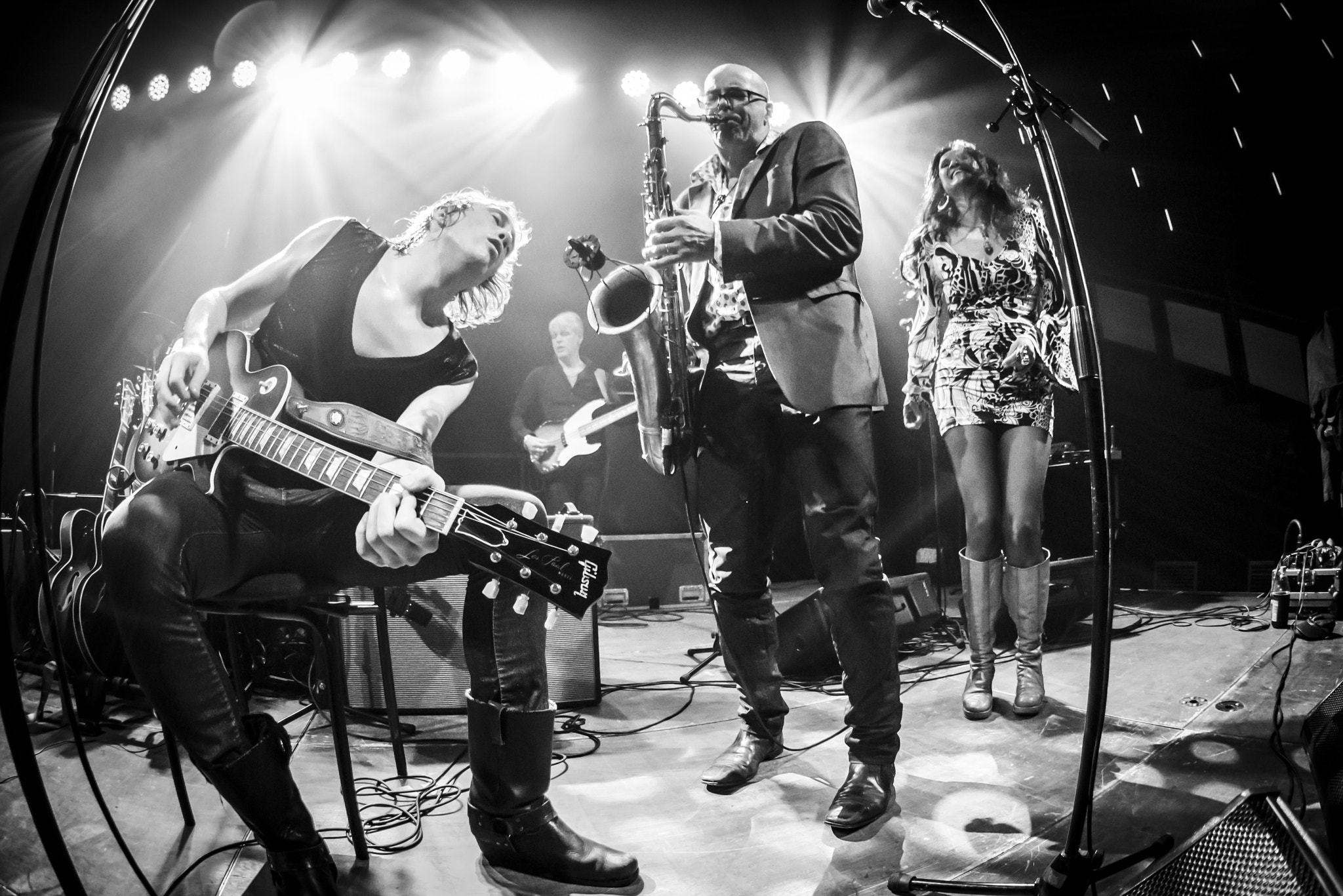 Nikon AF DX Fisheye-Nikkor 10.5mm F2.8G ED sample photo. Ralph de jong and band hengelo theater photography