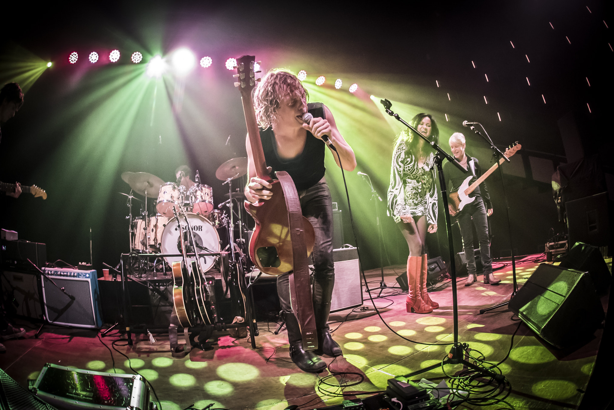 Nikon AF DX Fisheye-Nikkor 10.5mm F2.8G ED sample photo. Ralph de jong and band hengelo theater photography