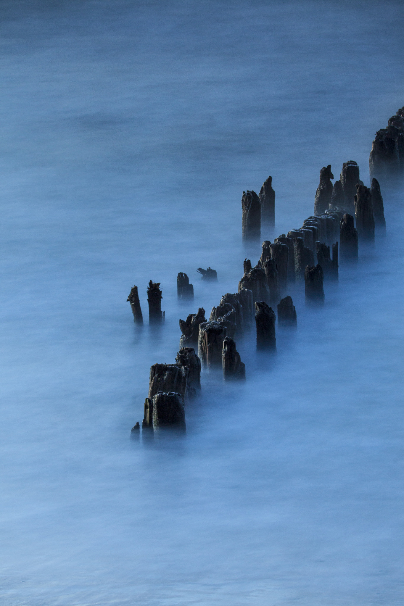 Canon EF 70-200mm F2.8L USM sample photo. Seaside breakwater photography