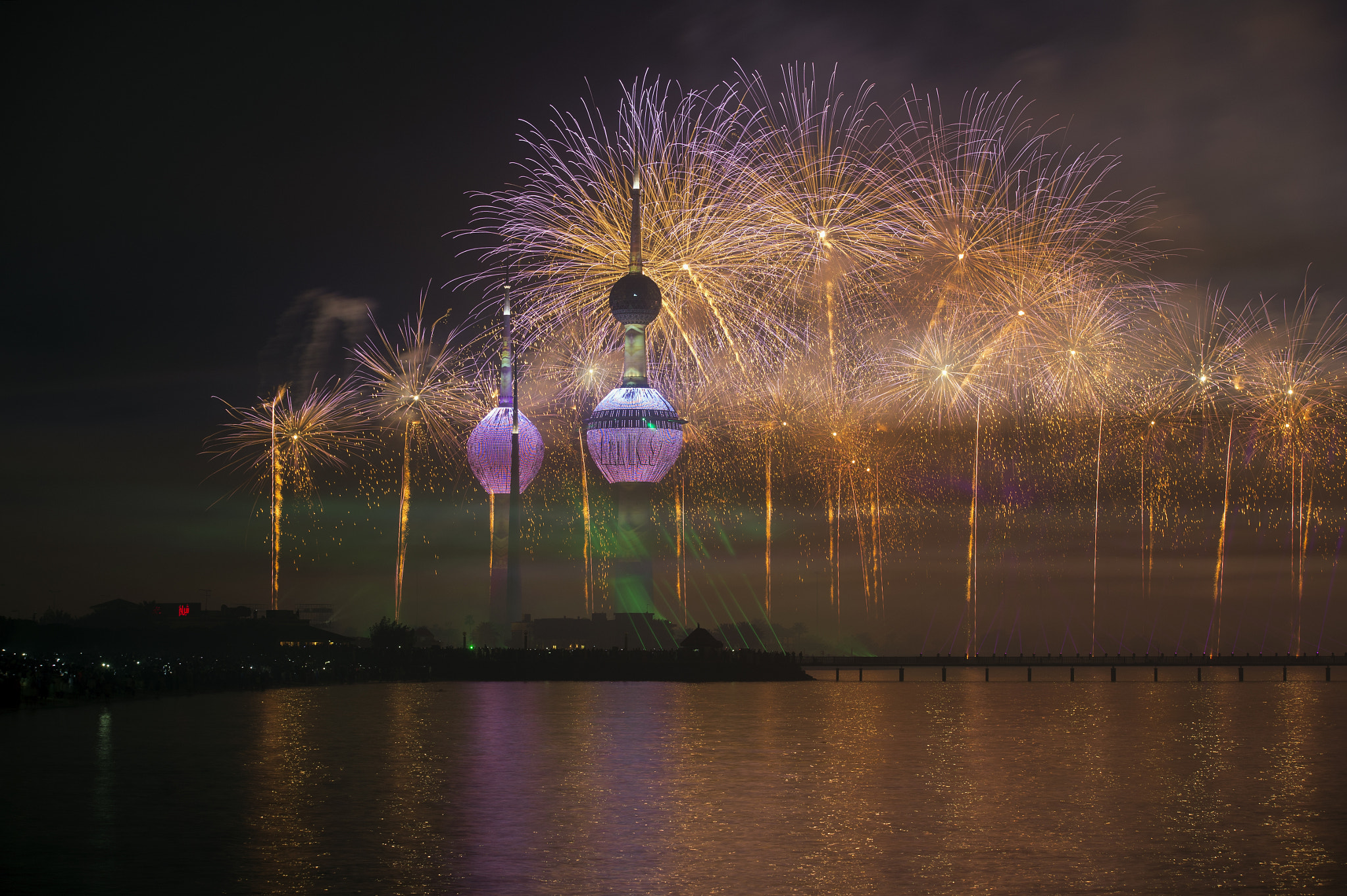 Sigma 70-200mm F2.8 EX DG OS HSM sample photo. Kuwait tower fireworks photography