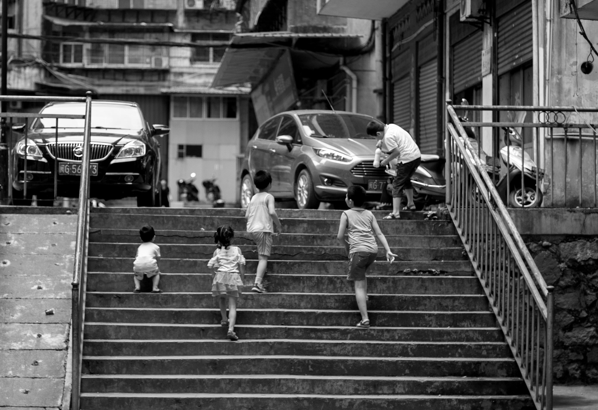 Nikon D90 + AF Nikkor 50mm f/1.4 sample photo. Gone photography