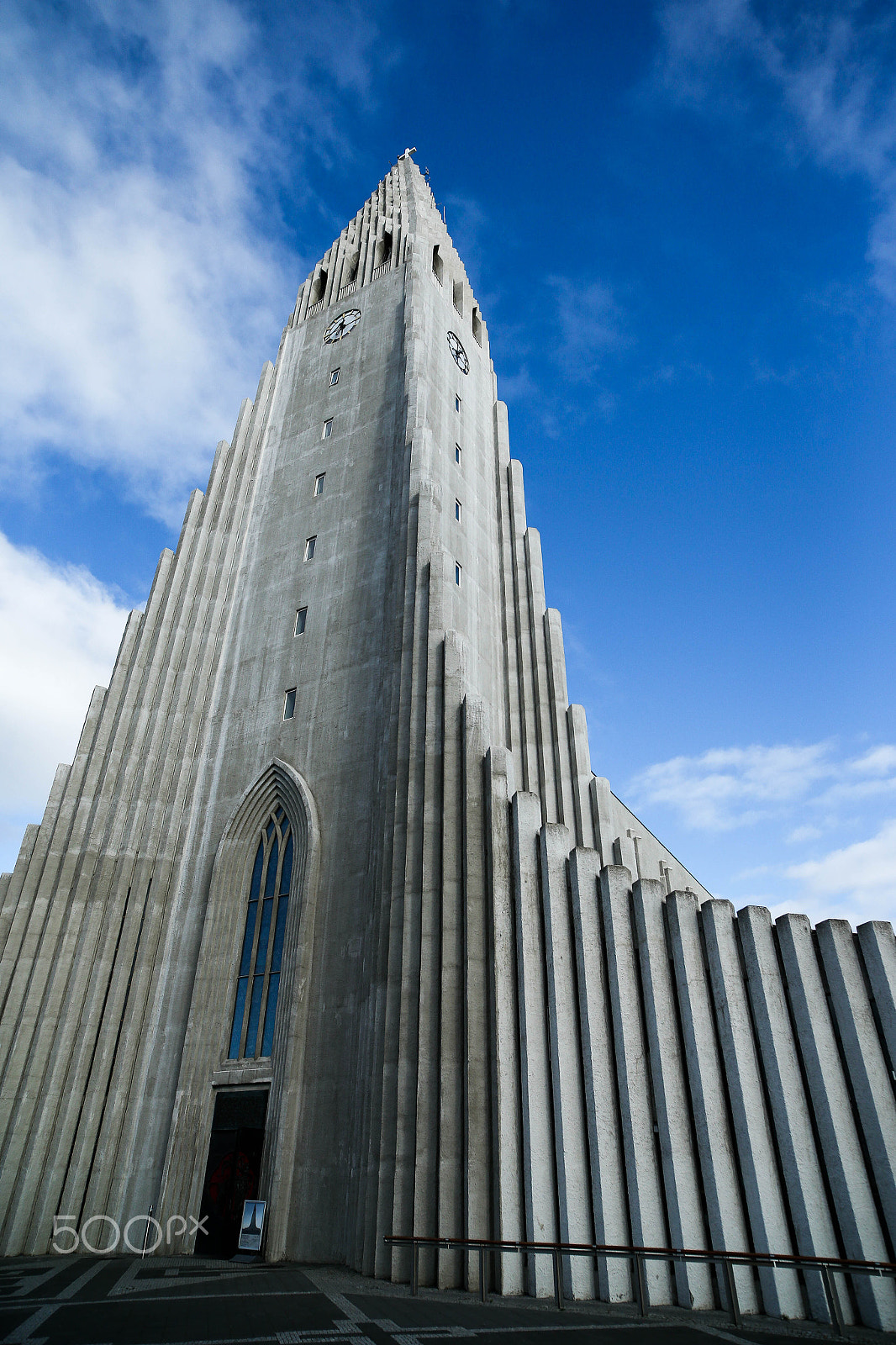 Canon EOS-1D C + ZEISS Distagon T* 21mm F2.8 sample photo. Hallgrímskirkja church reykjavík 03 photography
