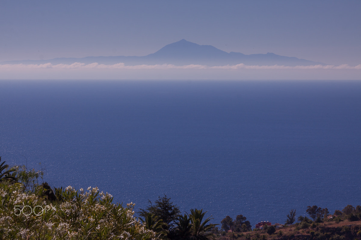 Sigma 70-300mm F4-5.6 APO DG Macro sample photo. The island far away photography