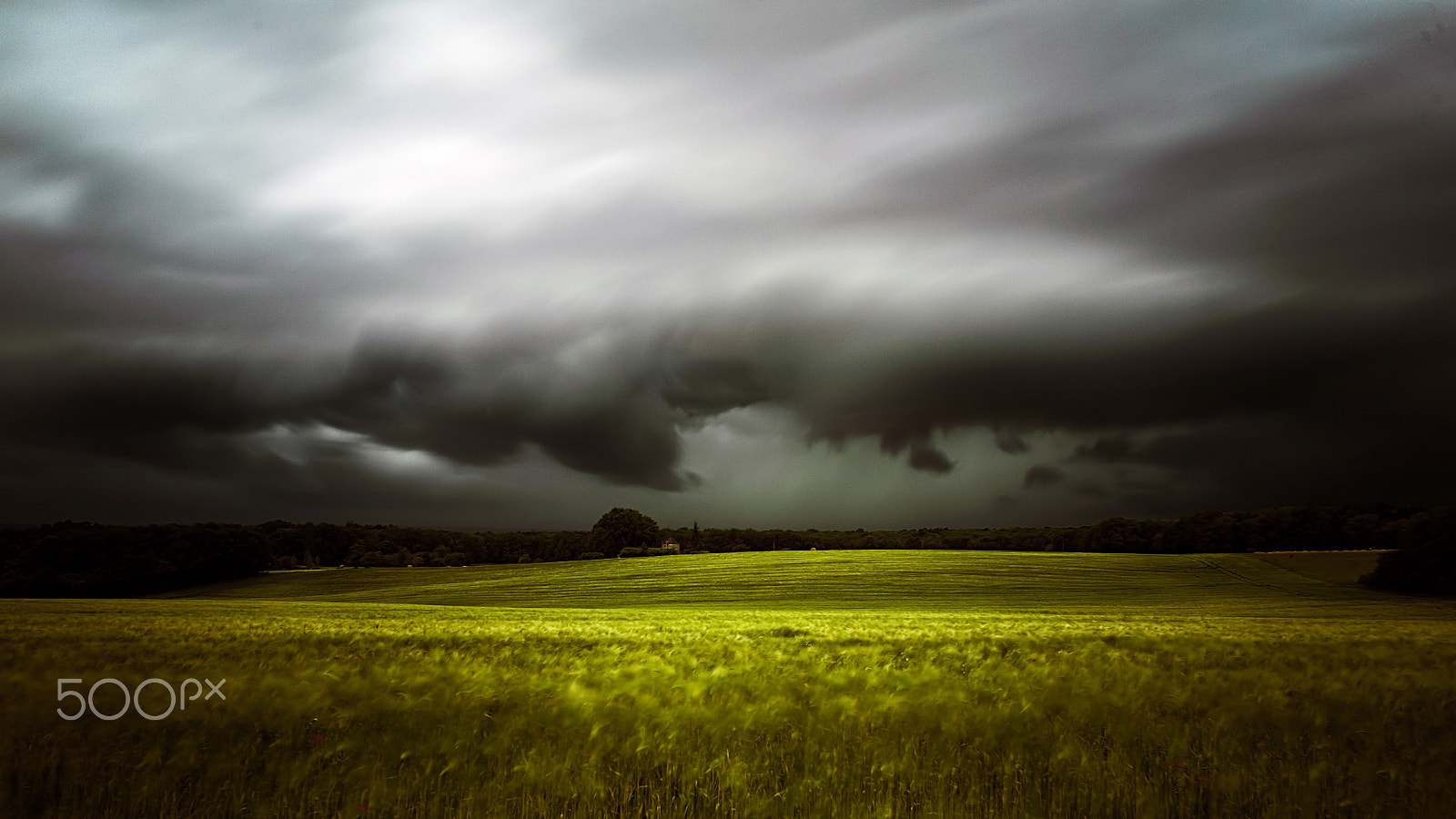 Canon EOS 5D + Canon EF 20mm F2.8 USM sample photo. Ligne orageuse rouleau d'arcus photography