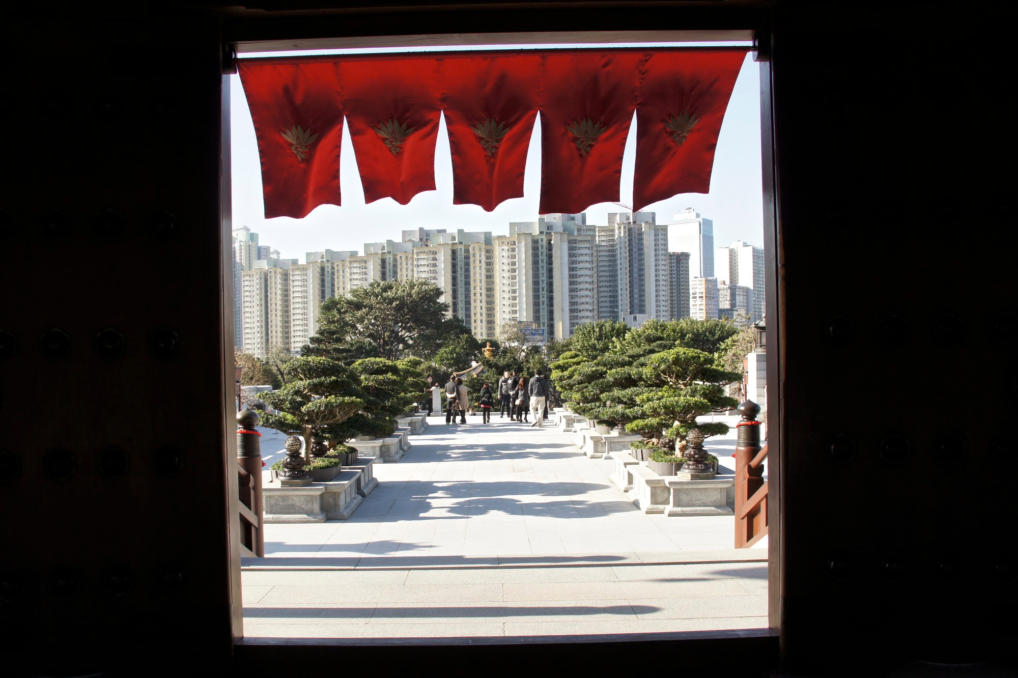 Sony E 18-200mm F3.5-6.3 OSS sample photo. Chi lin nunnery and nan lian garden photography