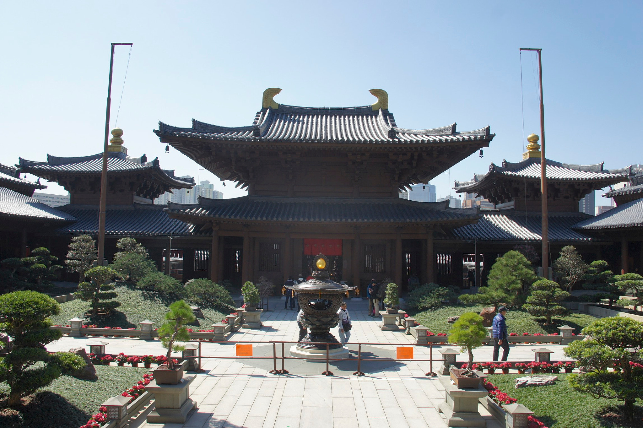 Sony E 18-200mm F3.5-6.3 OSS sample photo. Chi lin nunnery and nan lian garden photography