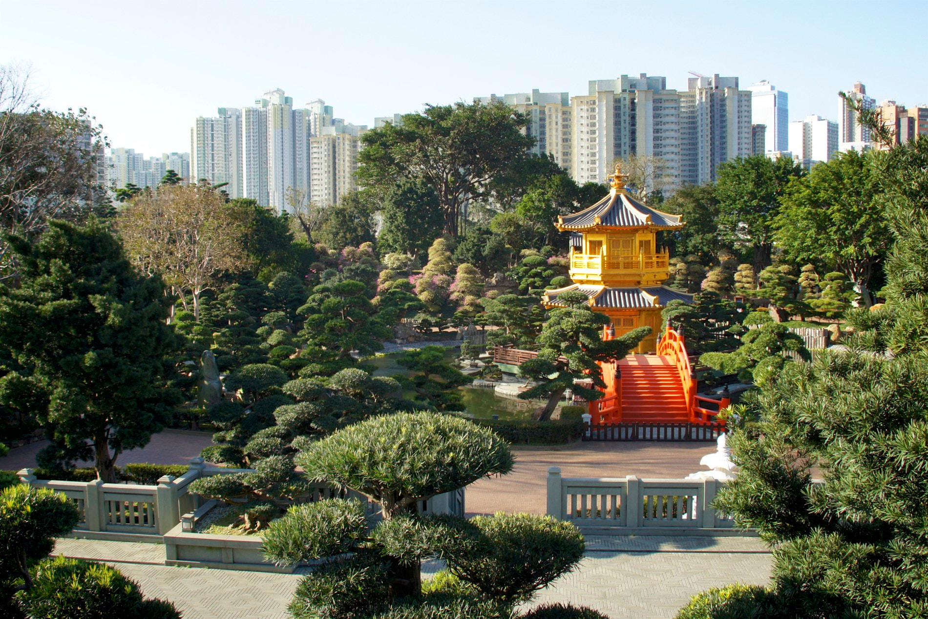 Sony E 18-200mm F3.5-6.3 OSS sample photo. Chi lin nunnery and nan lian garden photography