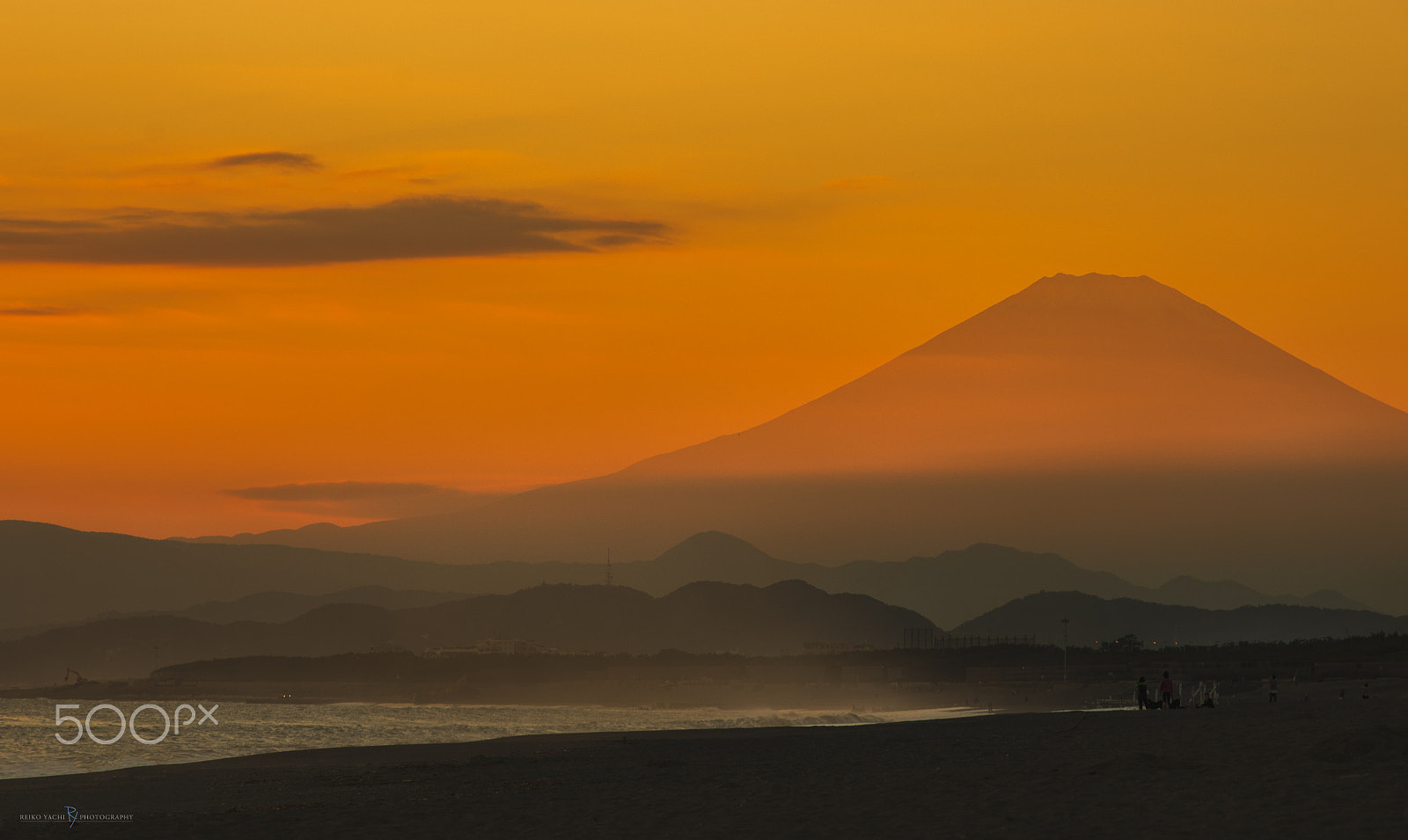 Pentax smc DA* 50-135mm F2.8 ED (IF) SDM sample photo. Orange sunset photography