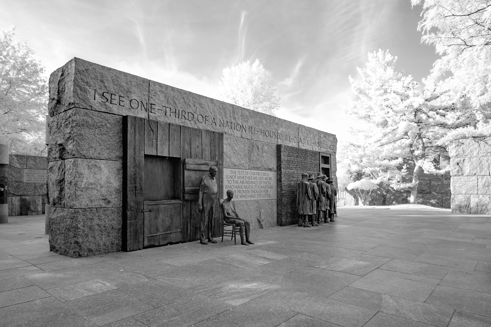 Fujifilm X-M1 + Fujifilm XF 14mm F2.8 R sample photo. Fdr memorial photography