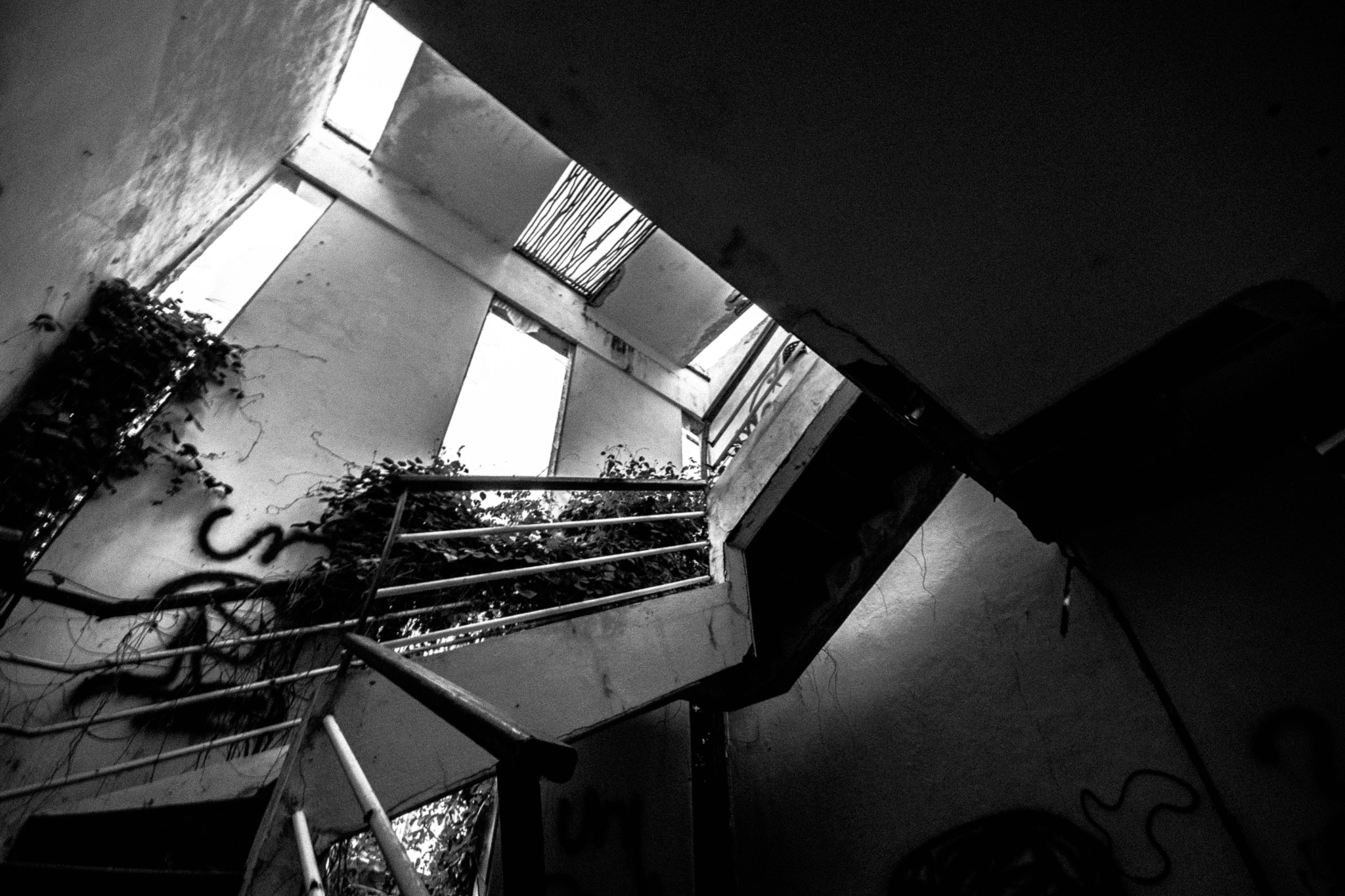 Sigma 10-20mm F4-5.6 EX DC HSM sample photo. Stairway.jpg photography