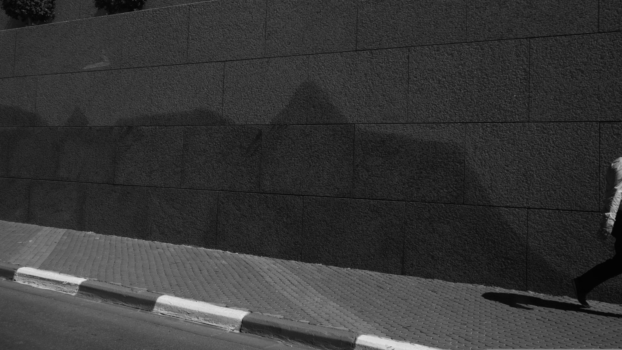 Panasonic Lumix DMC-GF3 + Panasonic Lumix G 14mm F2.5 ASPH sample photo. I am still here .. photography