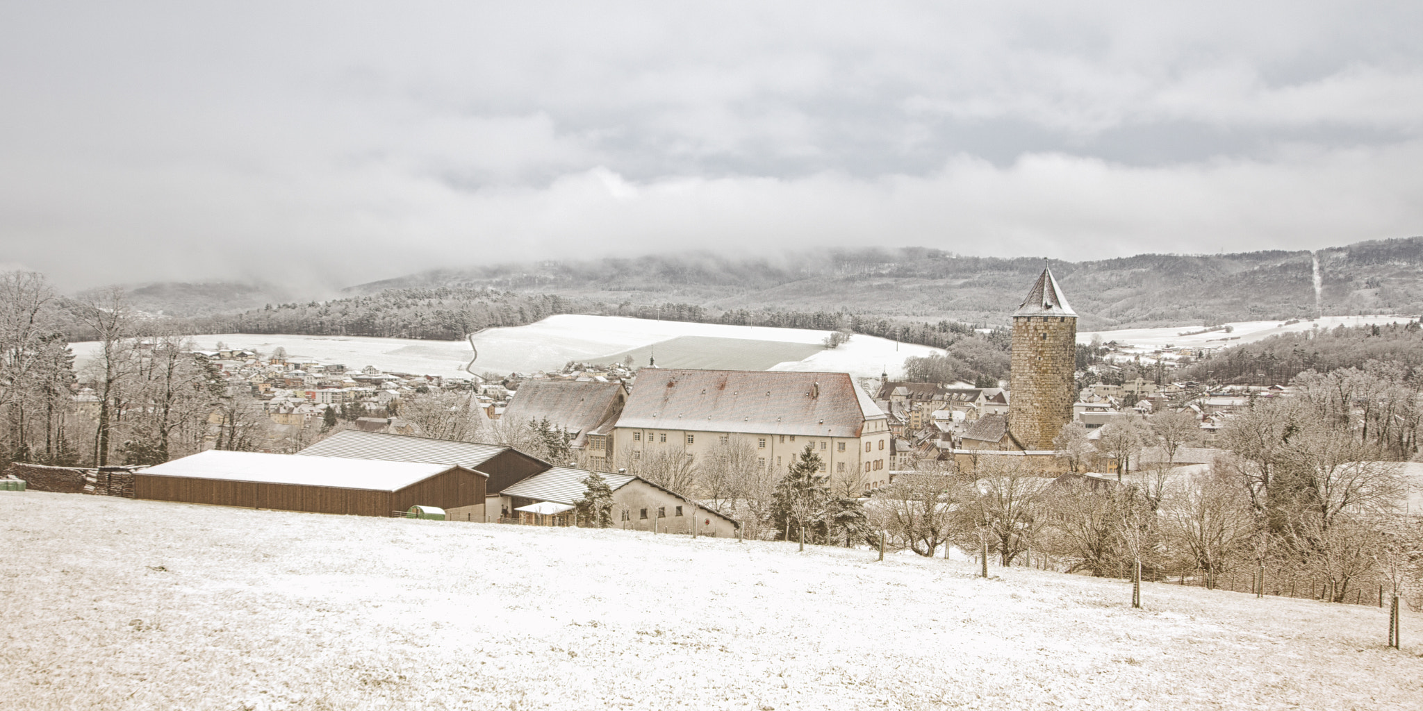 Sigma 12-24mm F4.5-5.6 II DG HSM sample photo. Panorama château photography