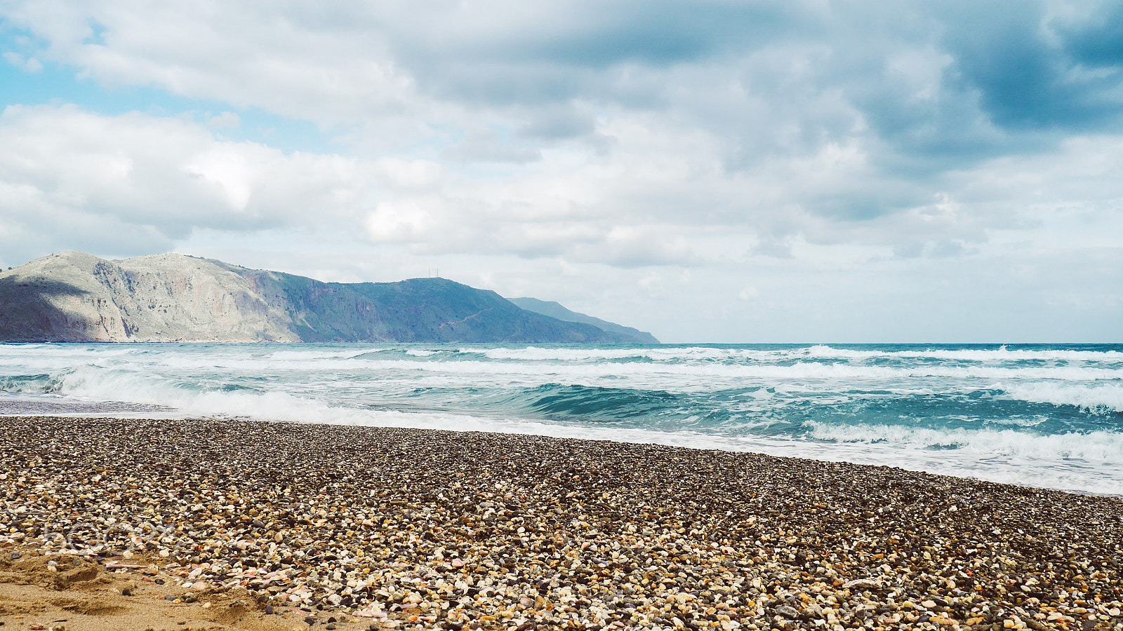 LUMIX G VARIO 14-42/F3.5-5.6 II sample photo. Crete beach photography