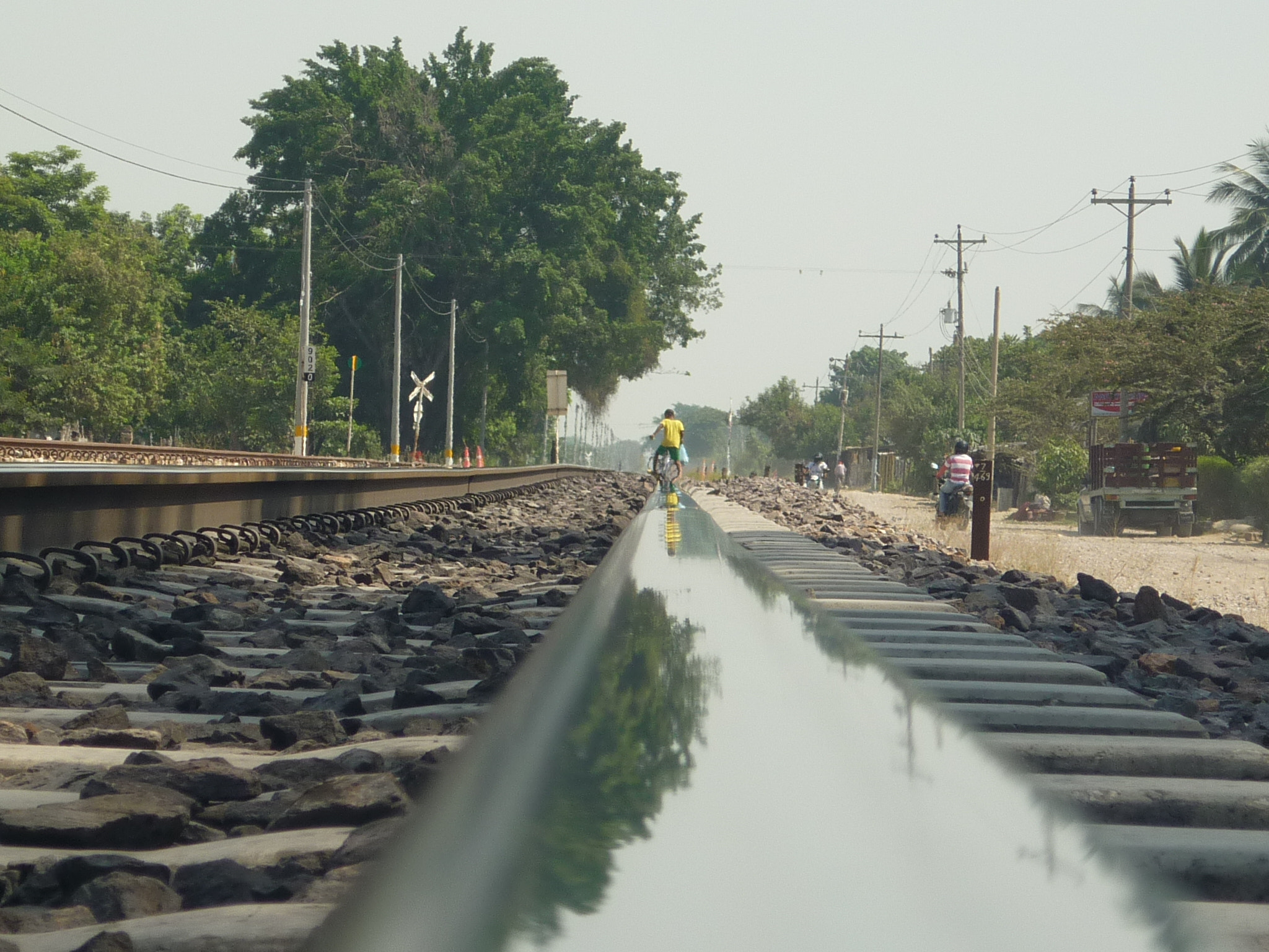 Panasonic DMC-FS4 sample photo. Railroad photography