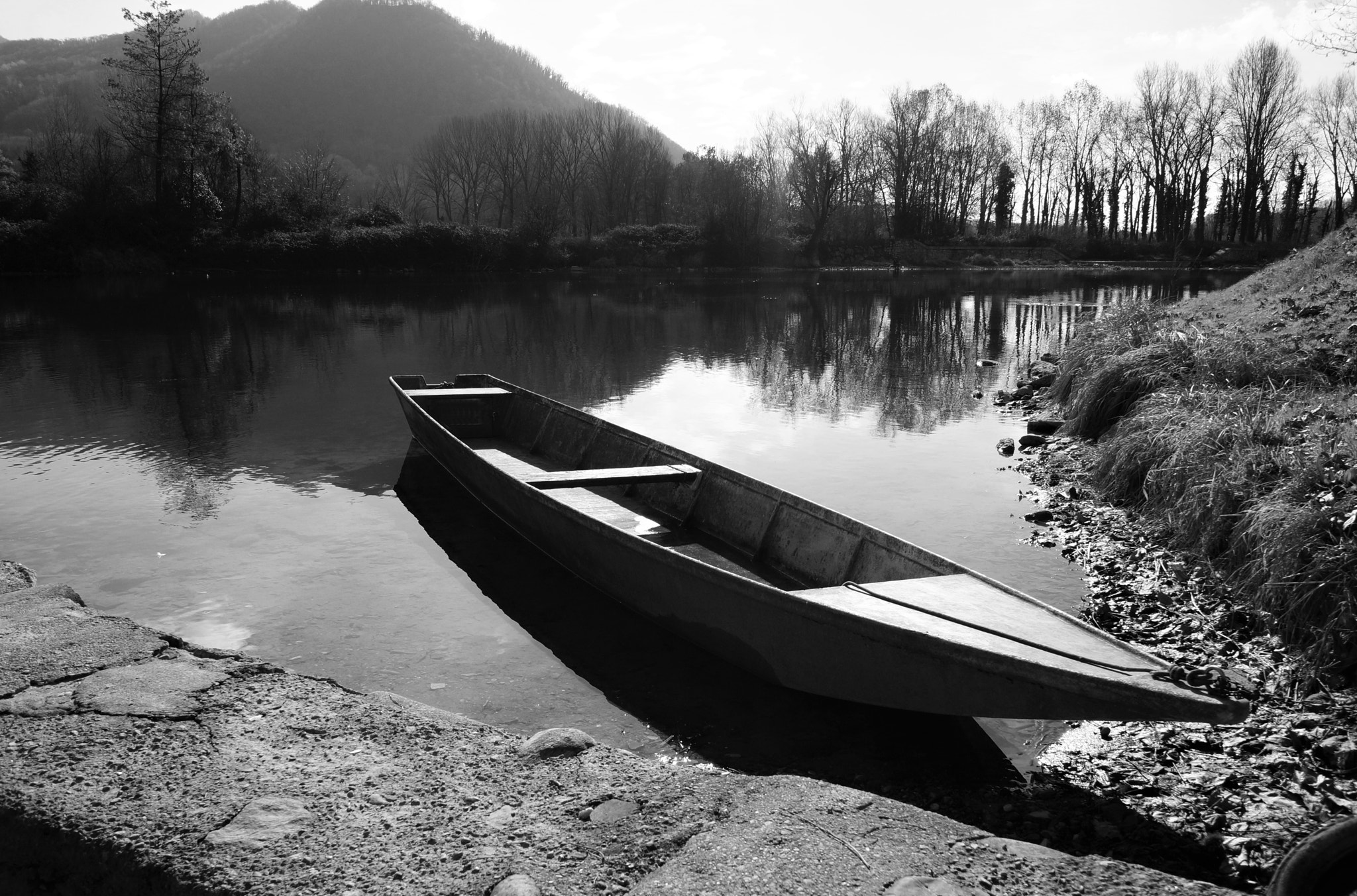 Sony SLT-A77 + 10-20mm F3.5 sample photo. Sul fiume photography