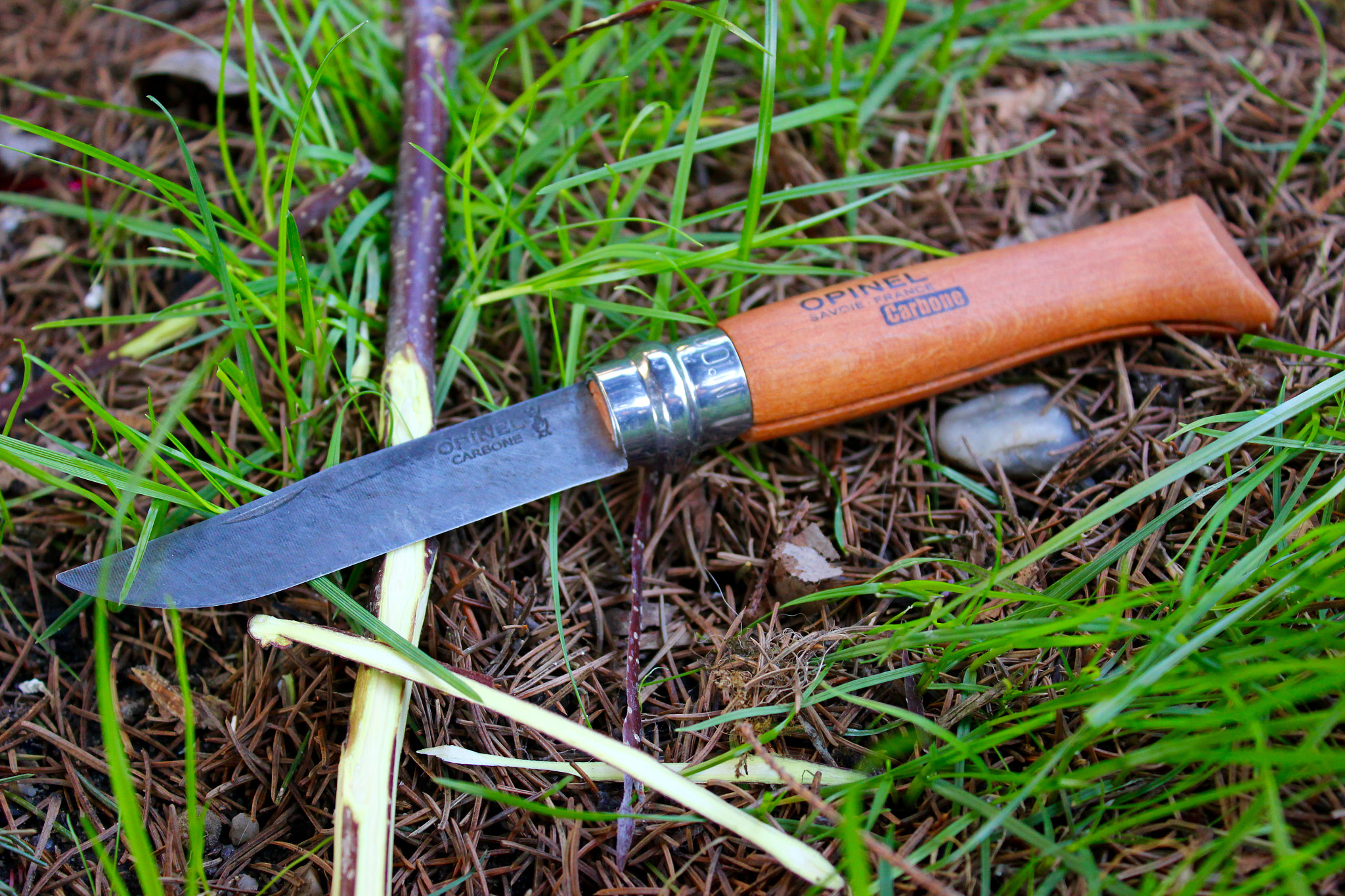 Canon EF-S 18-55mm F3.5-5.6 III sample photo. Opinel knife photography