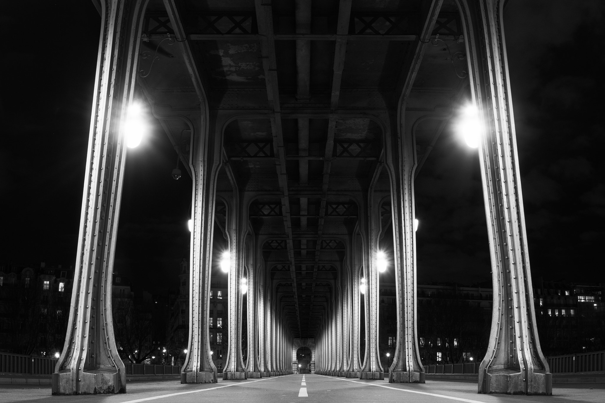 Olympus OM-D E-M5 II + OLYMPUS M.12mm F2.0 sample photo. The bridge - paris photography
